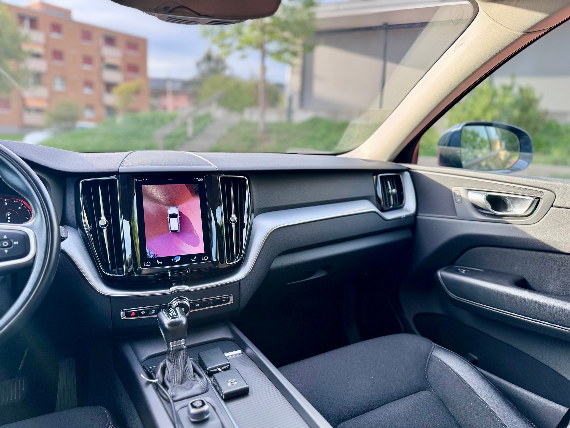 VOLVO XC60 D4 Momentum Geartronic-image-15