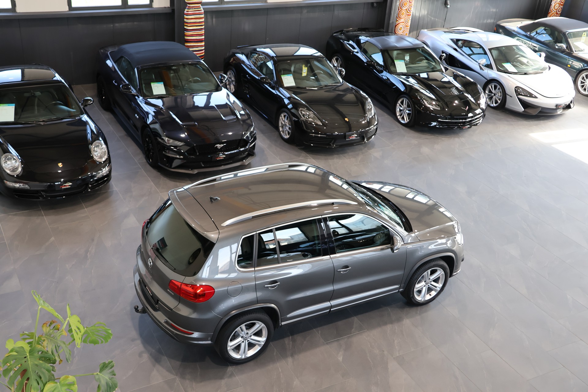 VW Tiguan 2.0 TDI BMT Cup R-Line 4Motion DSG AHK-image-6