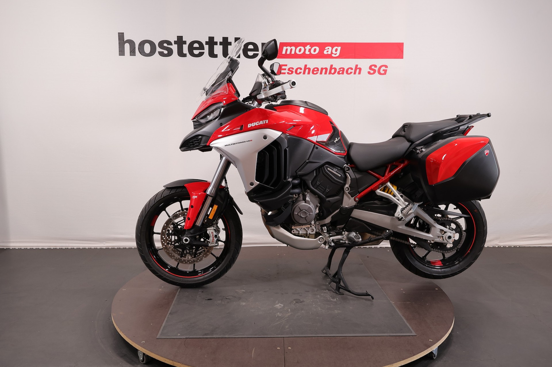DUCATI Multistrada V4 S-showroom-element-3