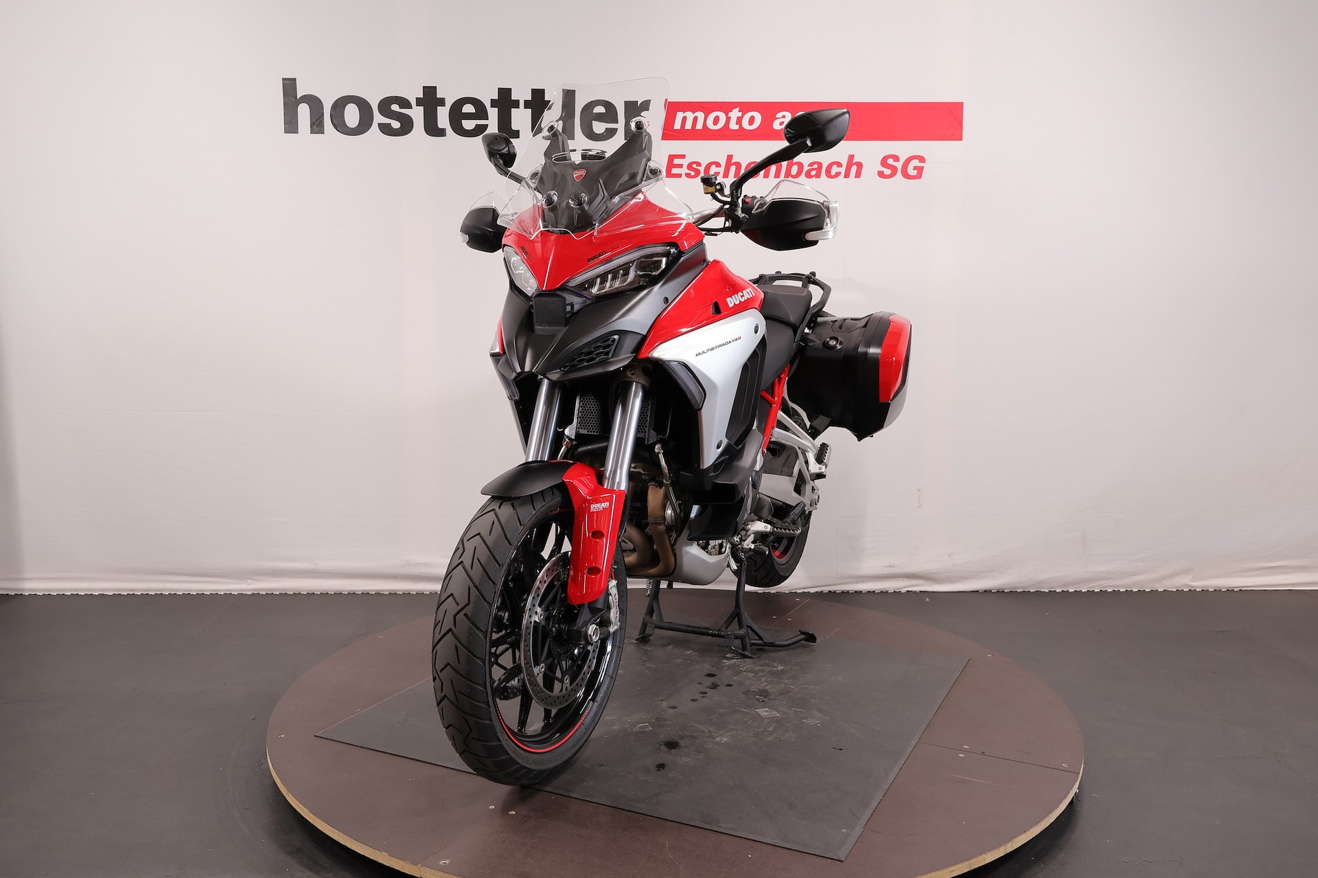 DUCATI Multistrada V4 S-showroom-element-1