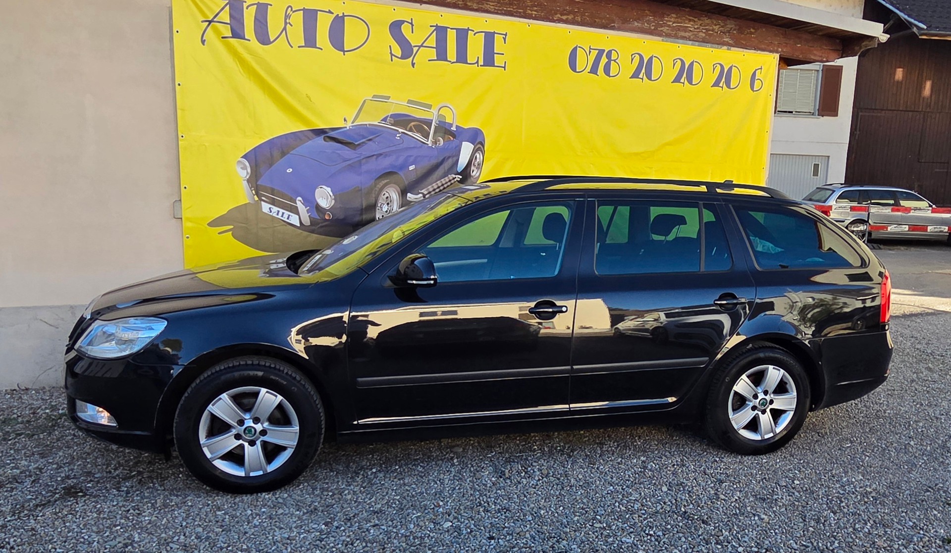 SKODA Octavia Combi 1.6 TDI Greenline-image-5