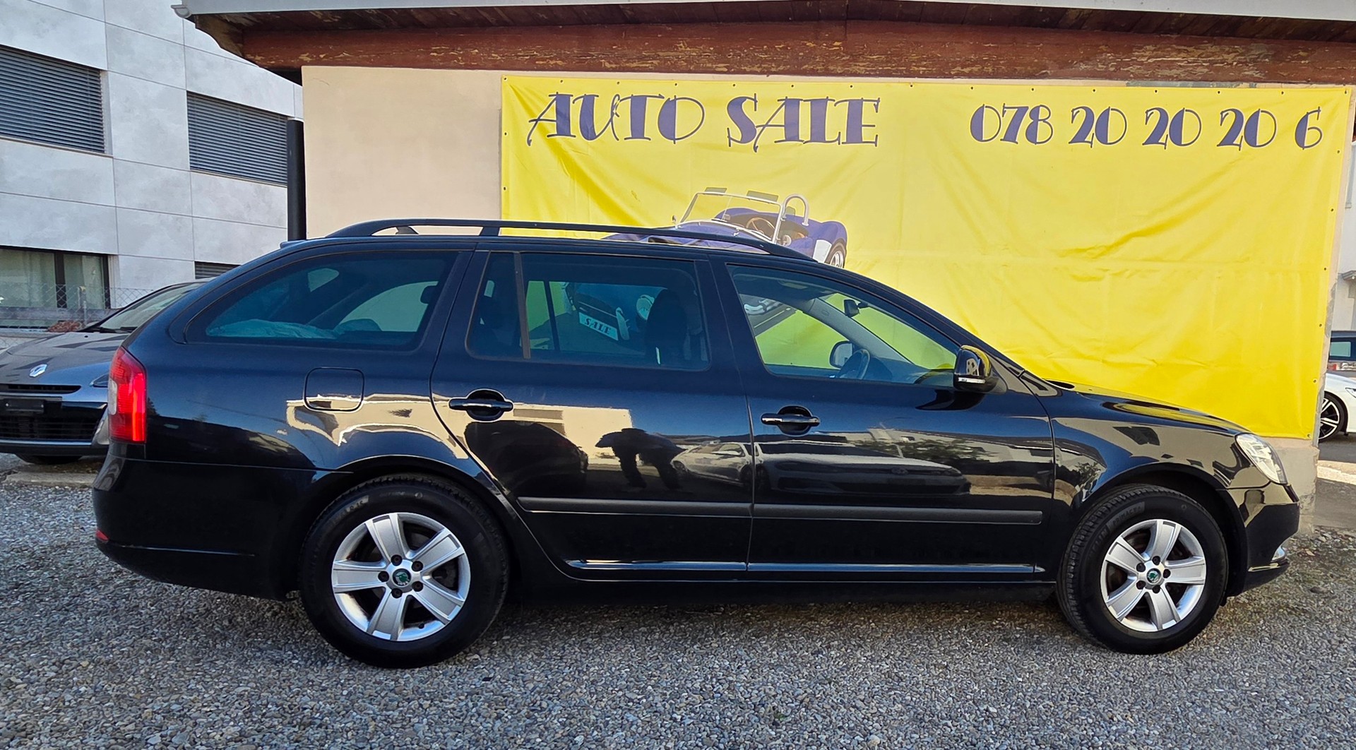SKODA Octavia Combi 1.6 TDI Greenline-image-3