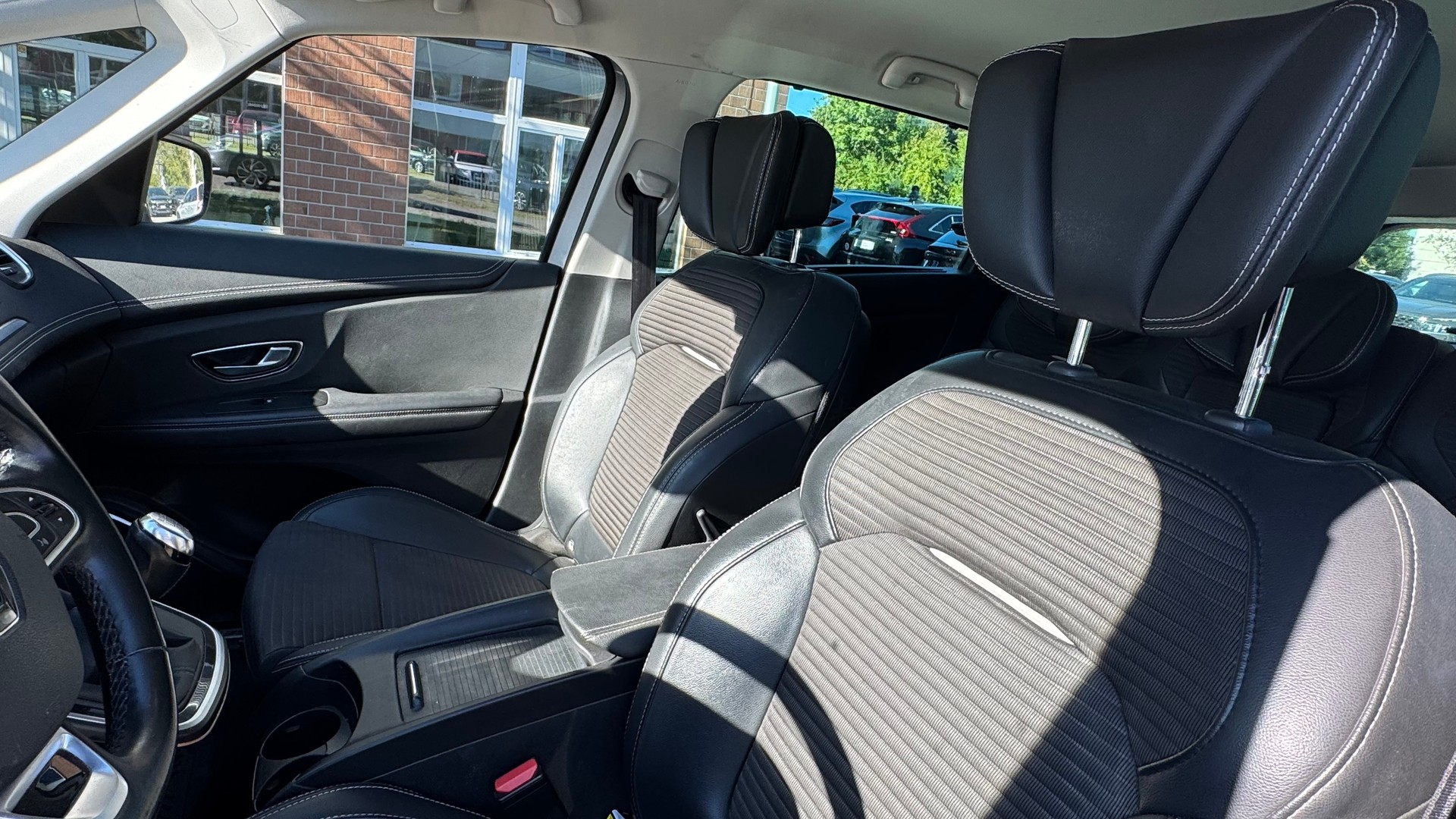 RENAULT Grand Scénic 1.5 dCi Hybrid Assist Bose-image-6