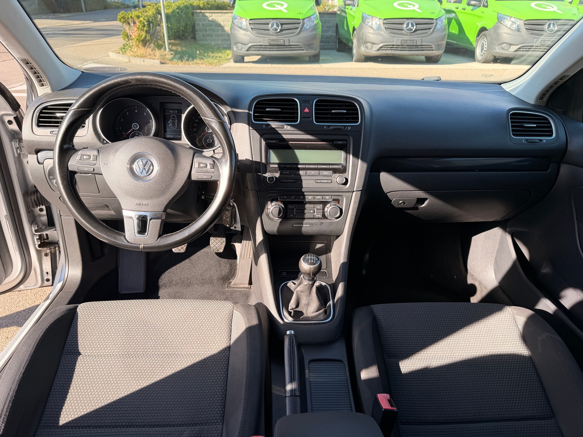VW Golf Variant 1.4 TSI Comfortline DSG-image-4