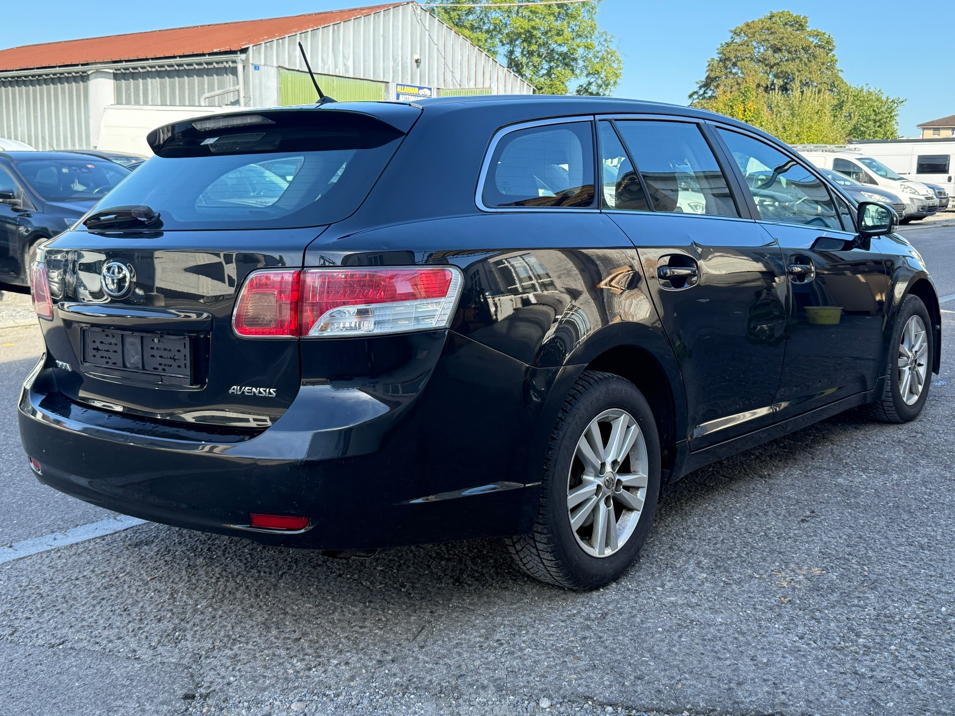 TOYOTA Avensis SW 2.0 Linea Luna Multidrive-image-2