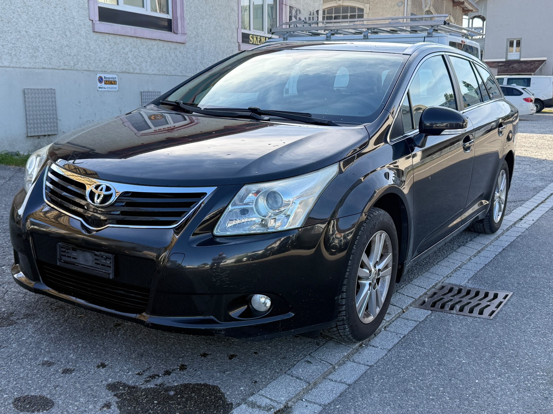 TOYOTA Avensis SW 2.0 Linea Luna Multidrive-image-6
