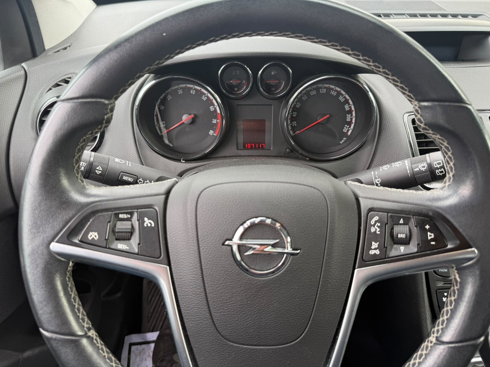 OPEL Meriva 1.4 Turbo Cosmo-image-9