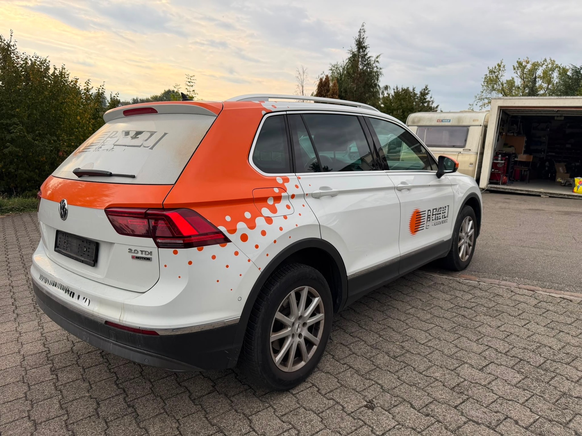VW Tiguan 2.0 TDI SCR Comfortline 4Motion DSG-image-3