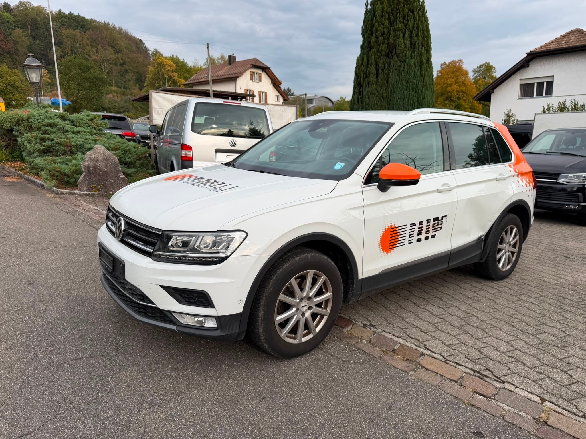 Car photo