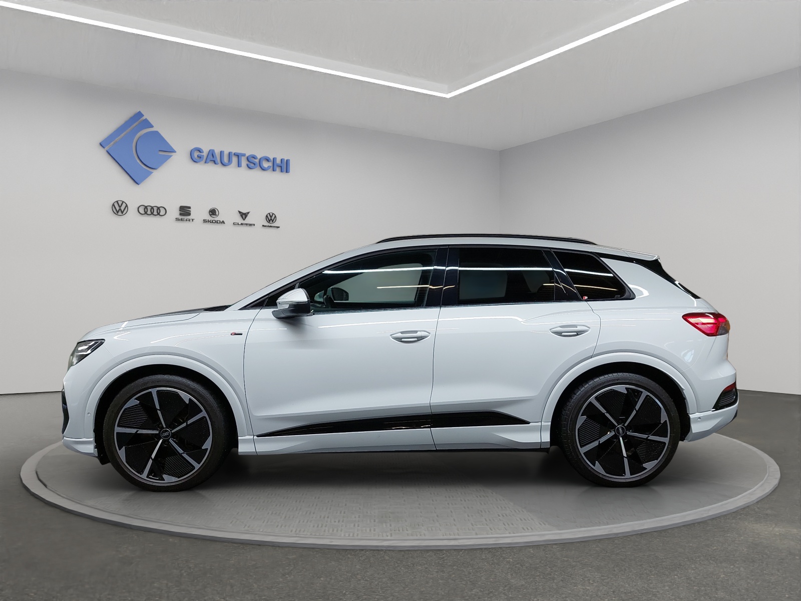 AUDI Q4 e-tron 50 quattro-image-1