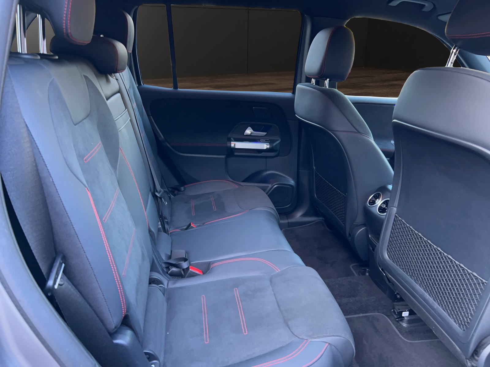 MERCEDES-BENZ EQB 300 AMG Line 4Matic-image-16