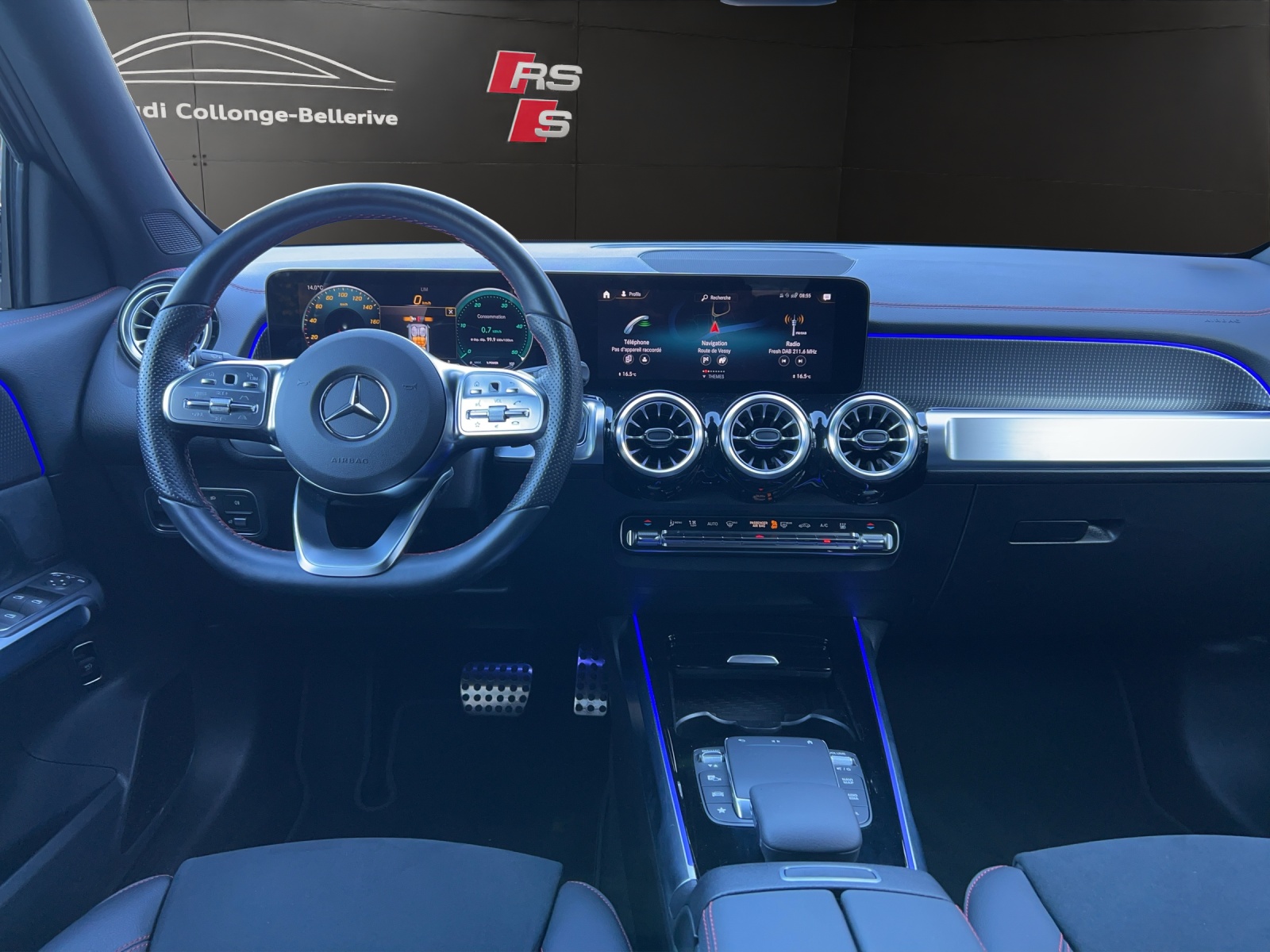 MERCEDES-BENZ EQB 300 AMG Line 4Matic-image-12