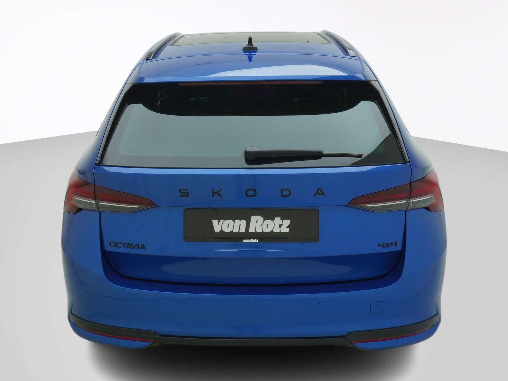 SKODA Octavia 2.0 TSI SportLine 4x4 DSG-image-2