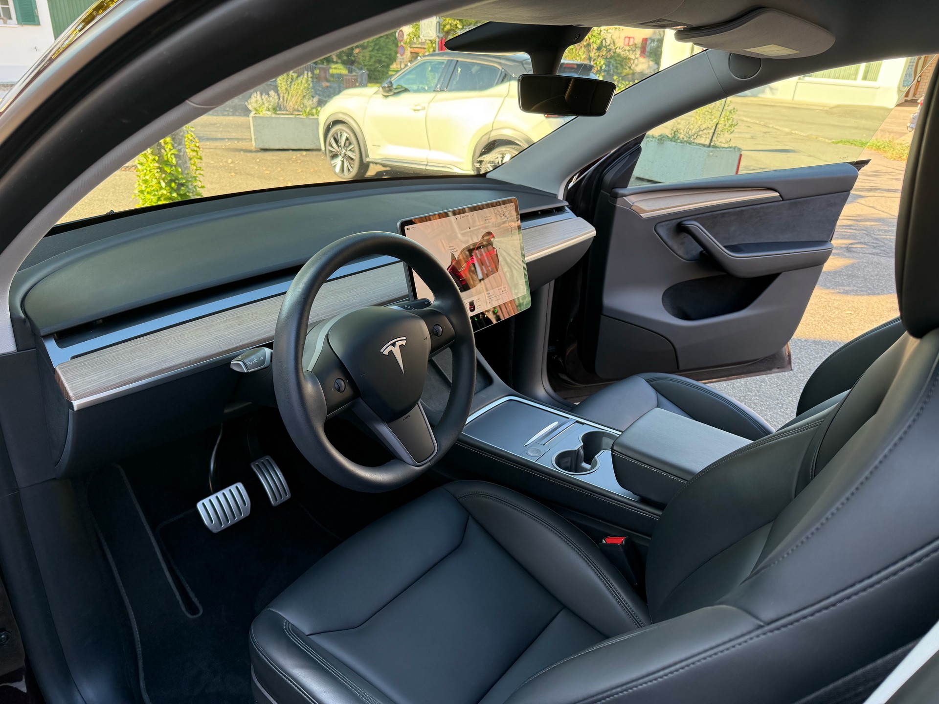 TESLA Performance-image-4