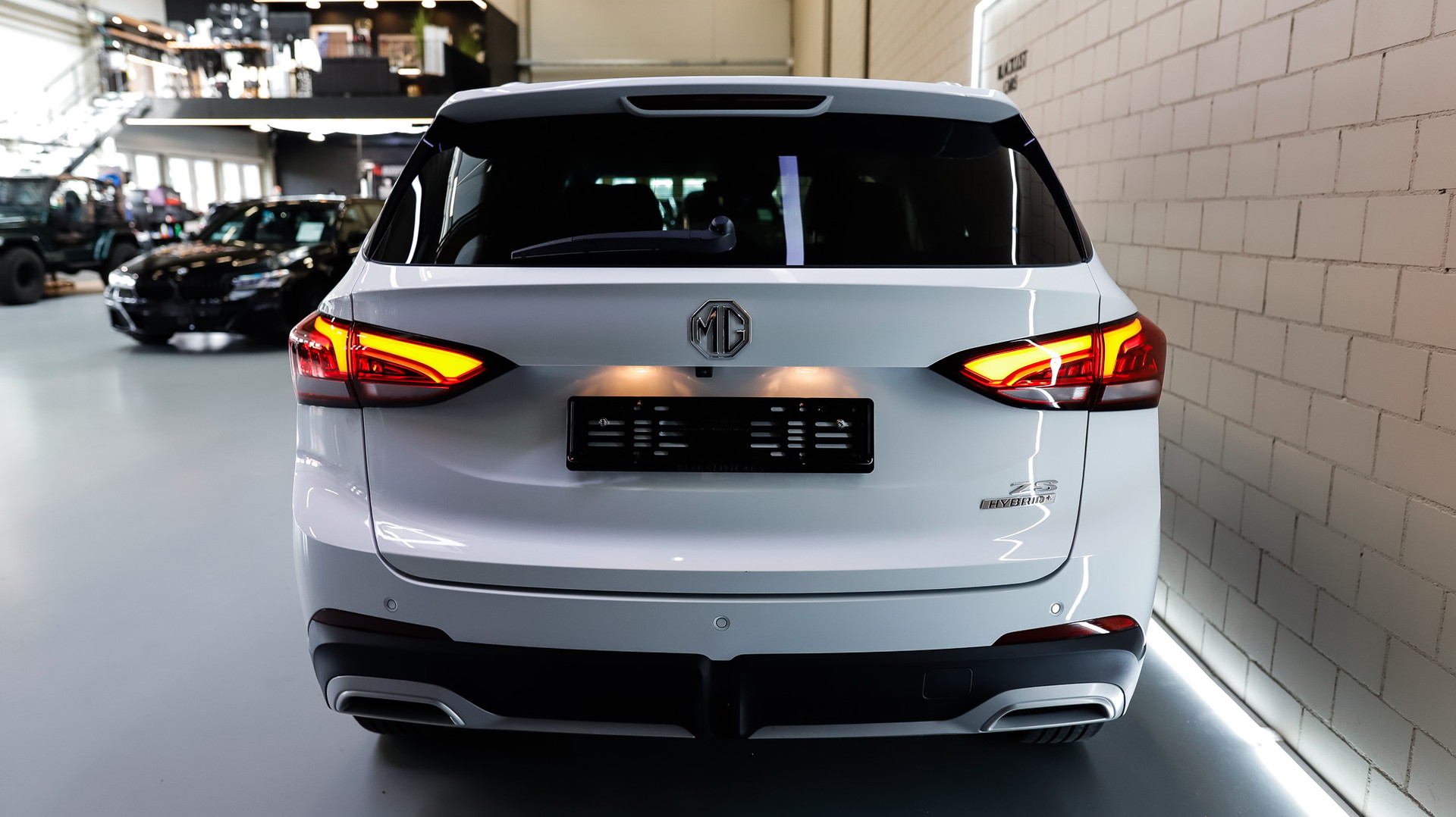 MG ZS 1.5 HEV Luxury Vollhybrid-image-4