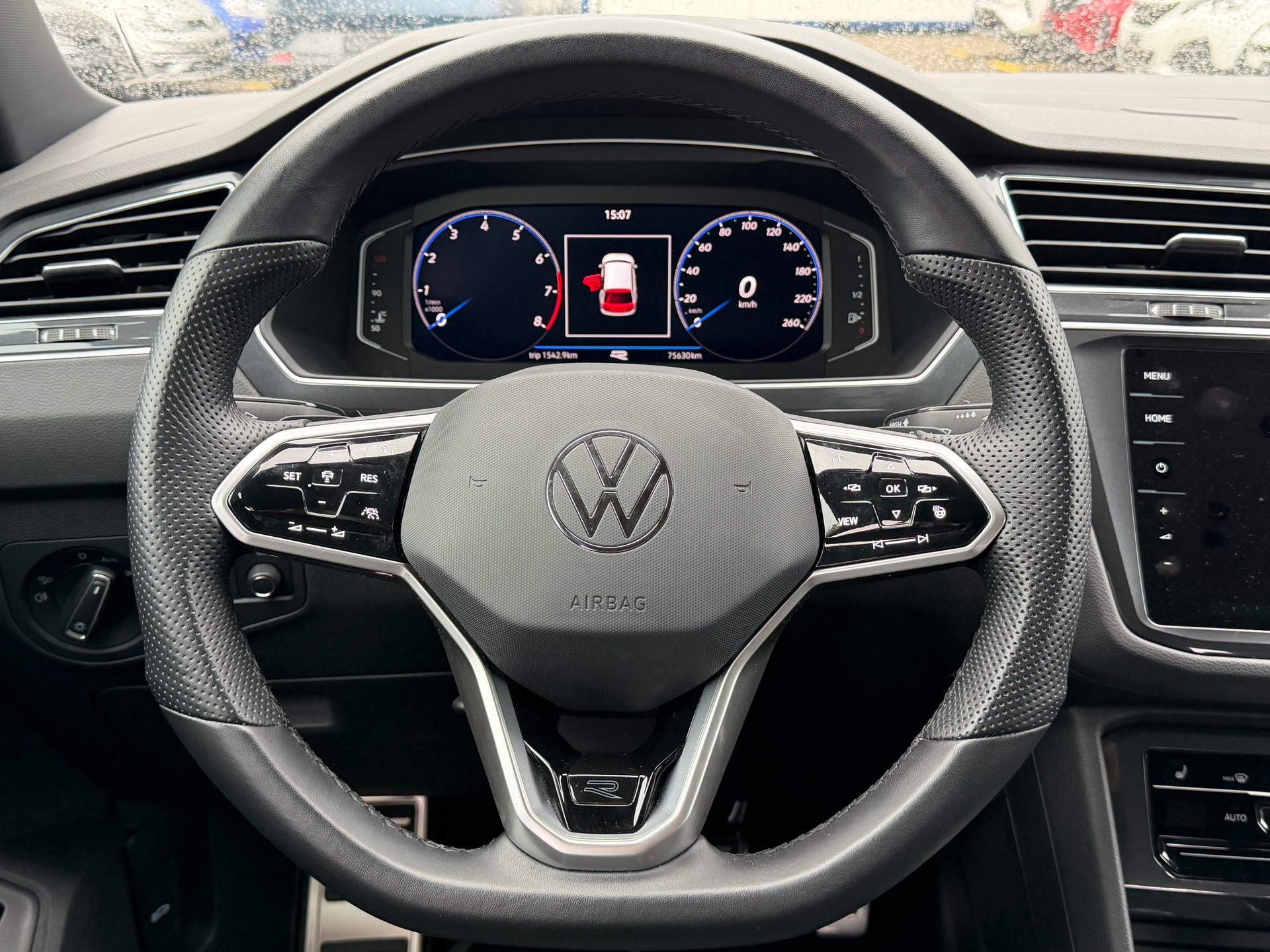 VW Tiguan 2.0TSI R-Line 4Motion DSG-image-13