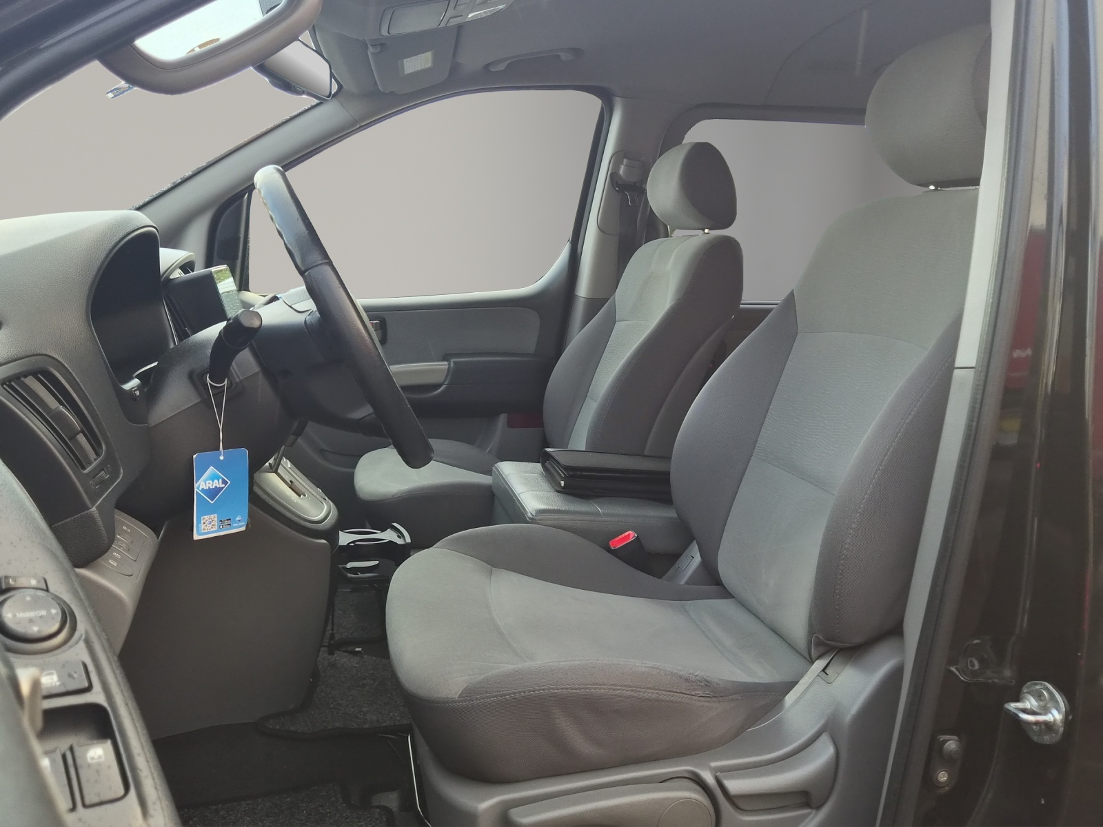 HYUNDAI H-1 People 2.5 CRDi HP-image-8