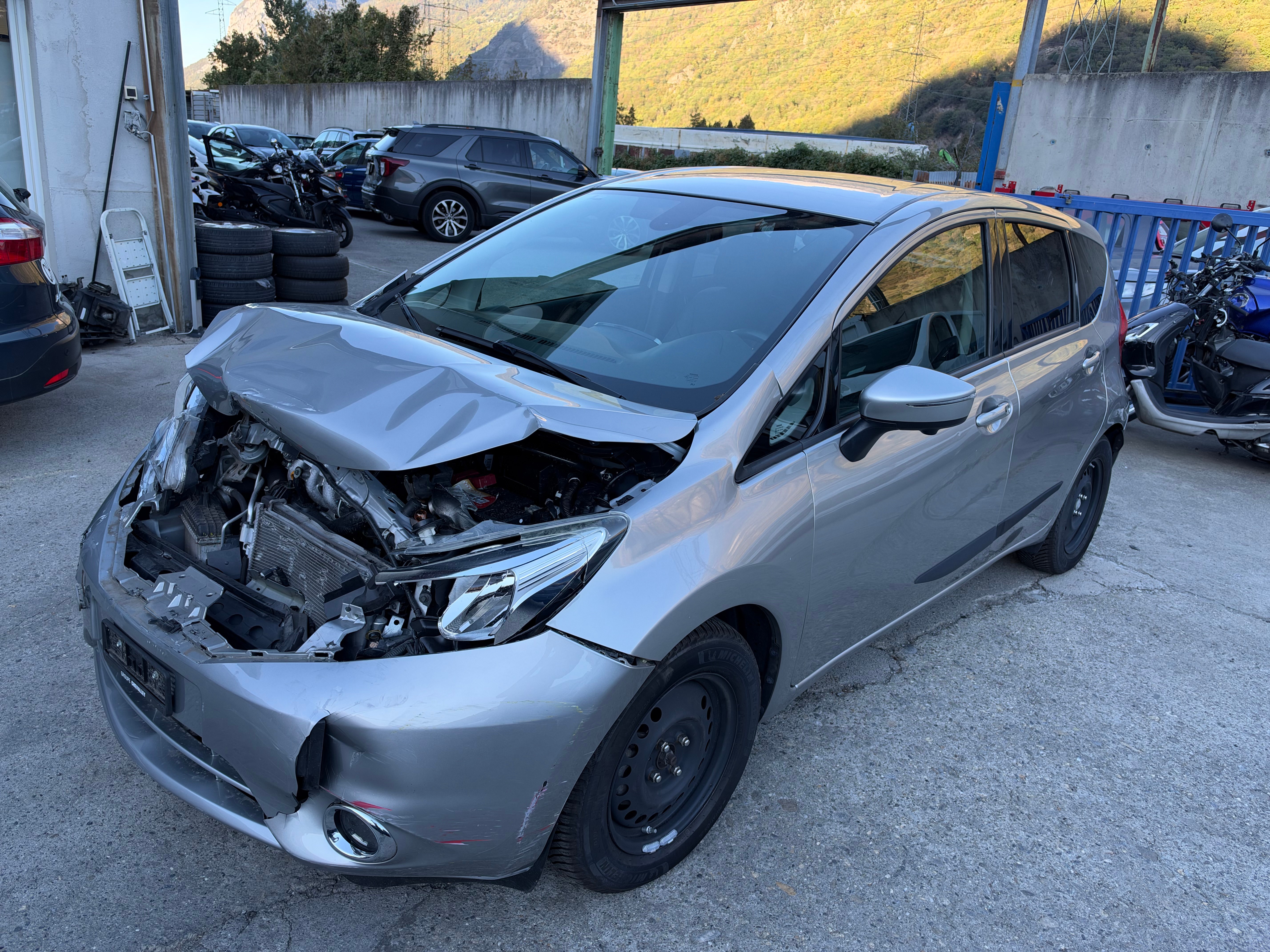 Car photo