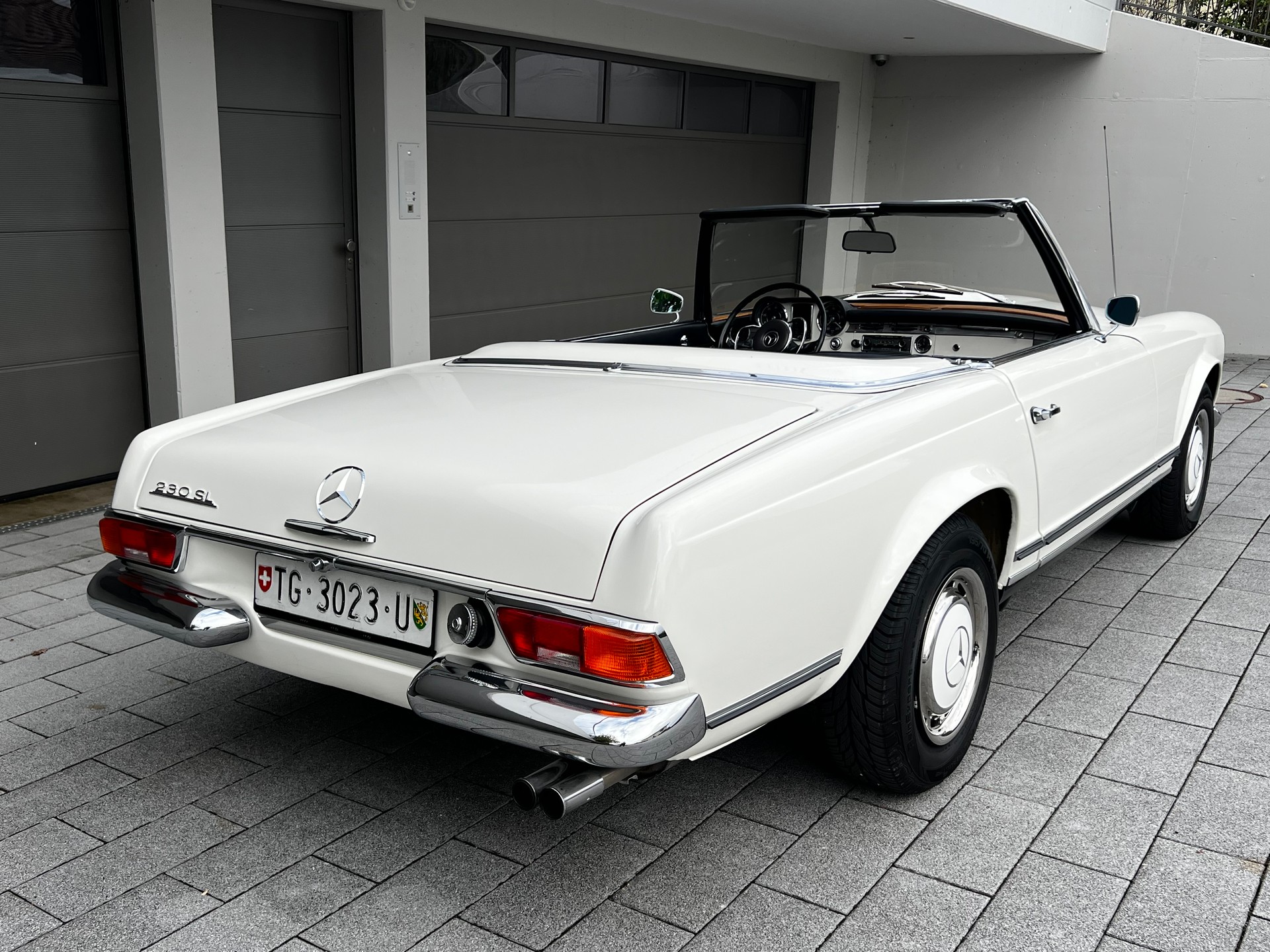 MERCEDES-BENZ 230 SL Pagode, CH Auslieferung-image-1
