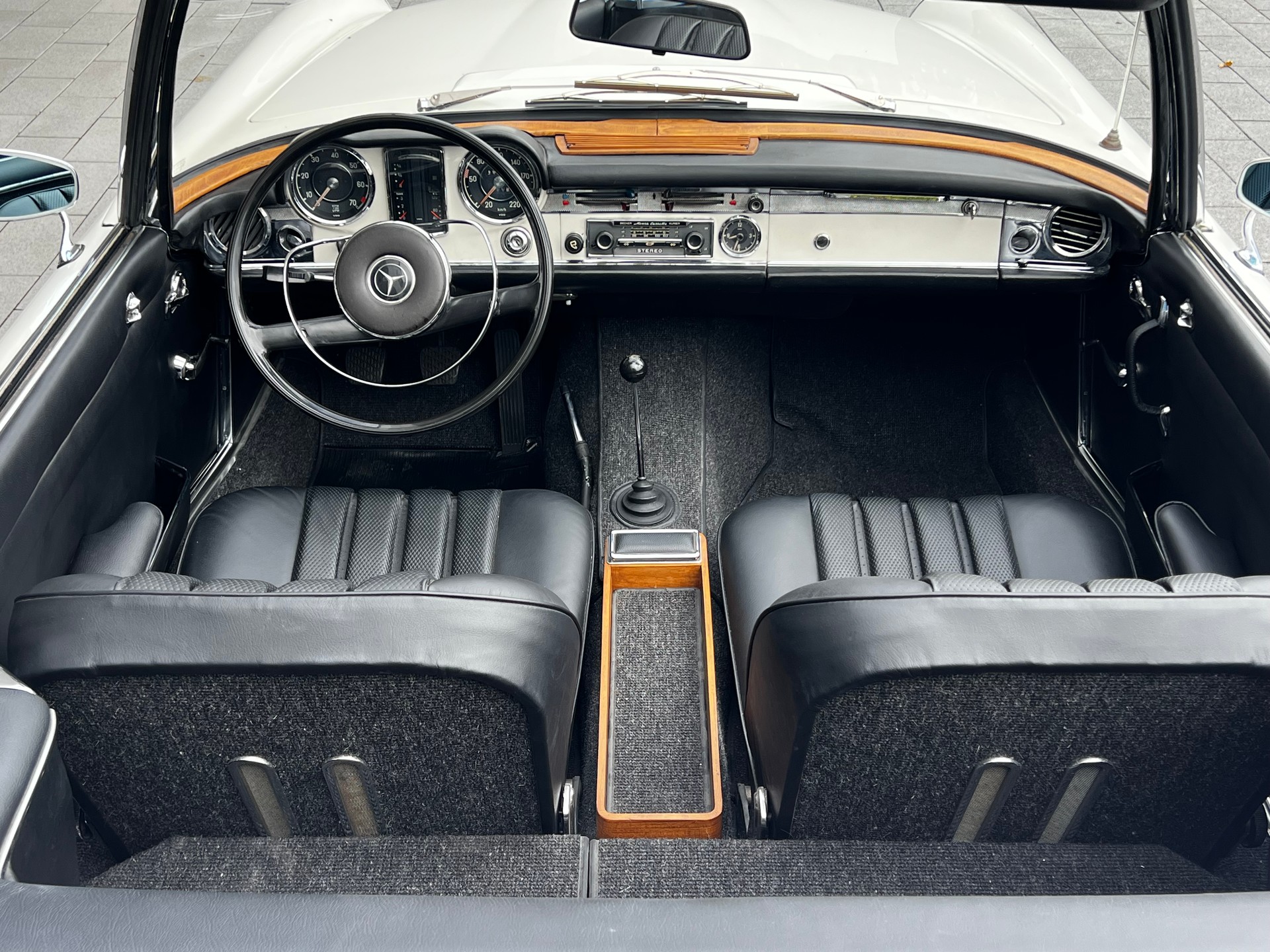 MERCEDES-BENZ 230 SL Pagode, CH Auslieferung-image-6