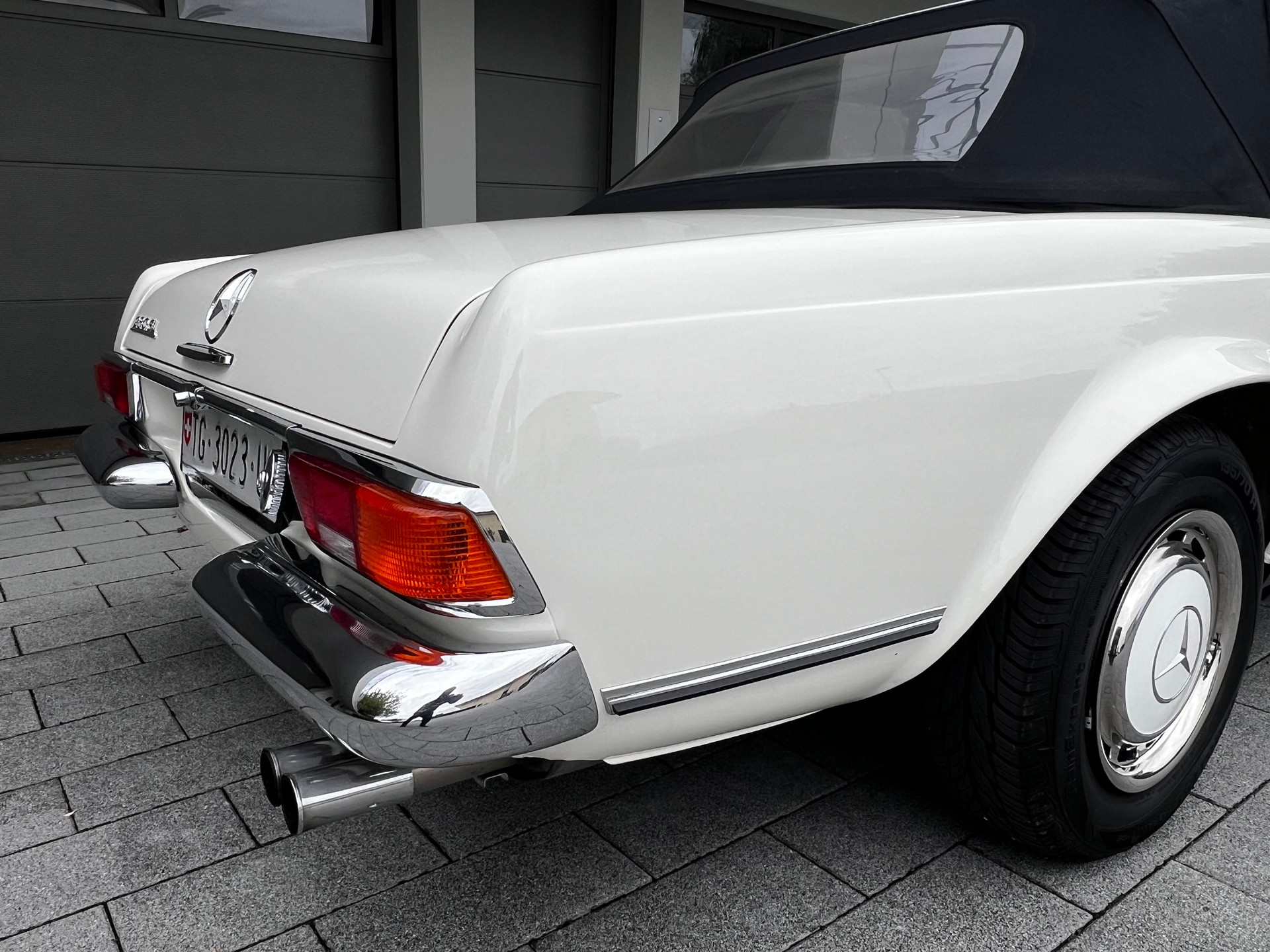 MERCEDES-BENZ 230 SL Pagode, CH Auslieferung-image-4