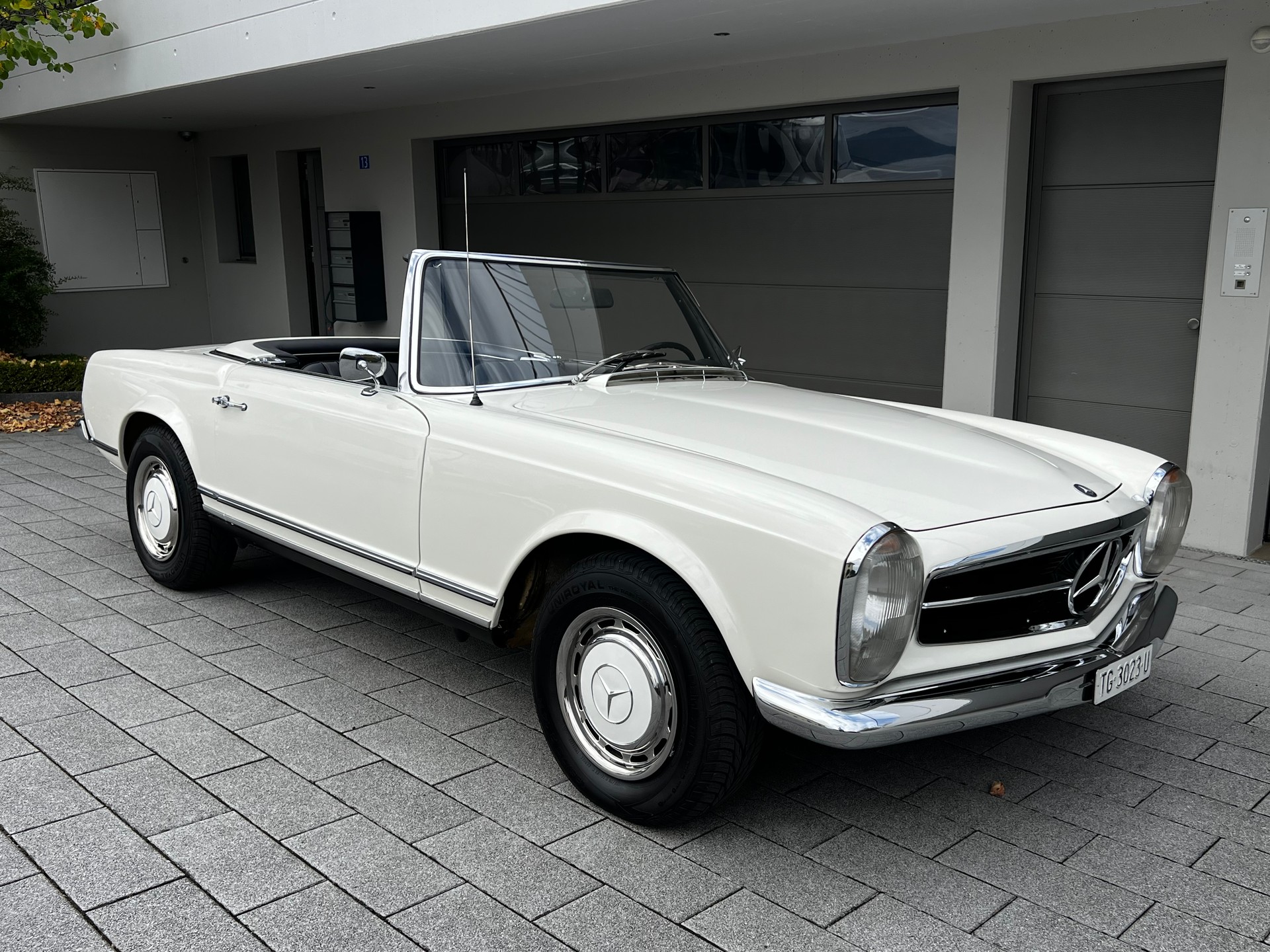 MERCEDES-BENZ 230 SL Pagode, CH Auslieferung-image-0