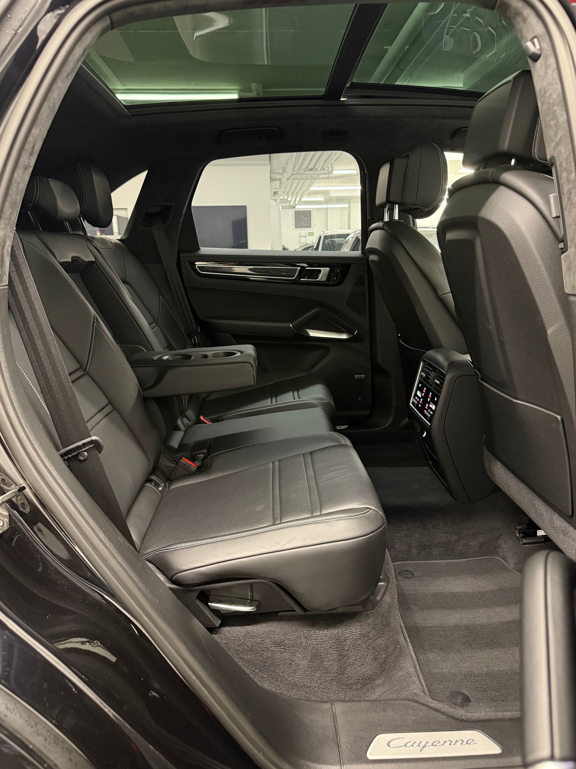 PORSCHE Cayenne Turbo-image-27