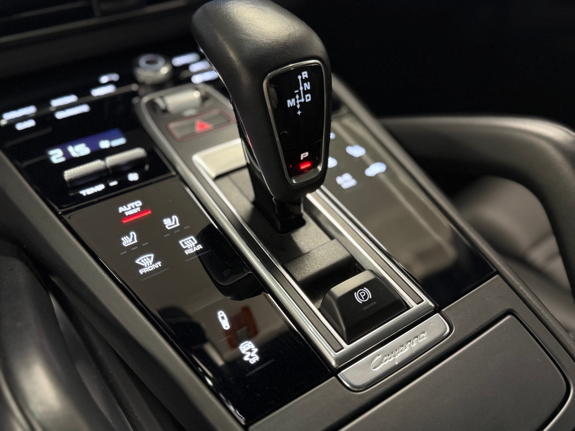 PORSCHE Cayenne Turbo-image-20