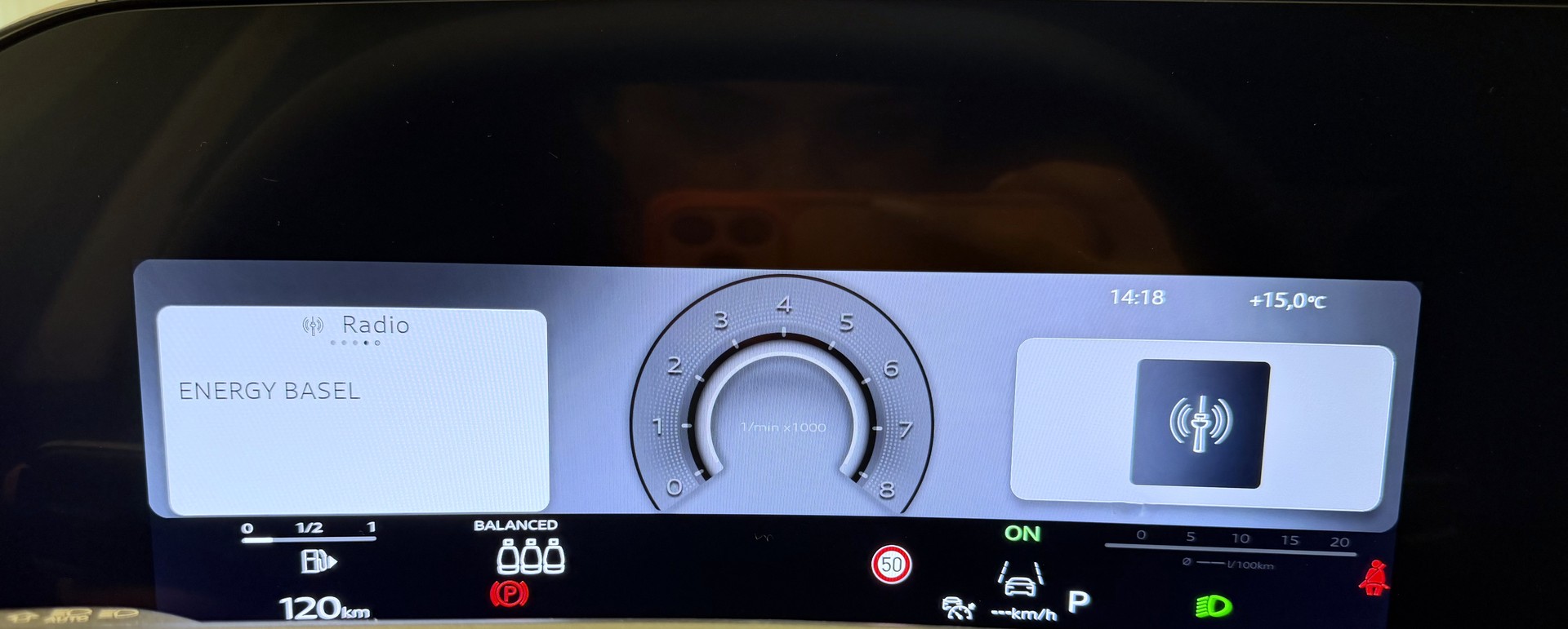 AUDI Q3 SUV 110 kW TFSI S tronic-image-10