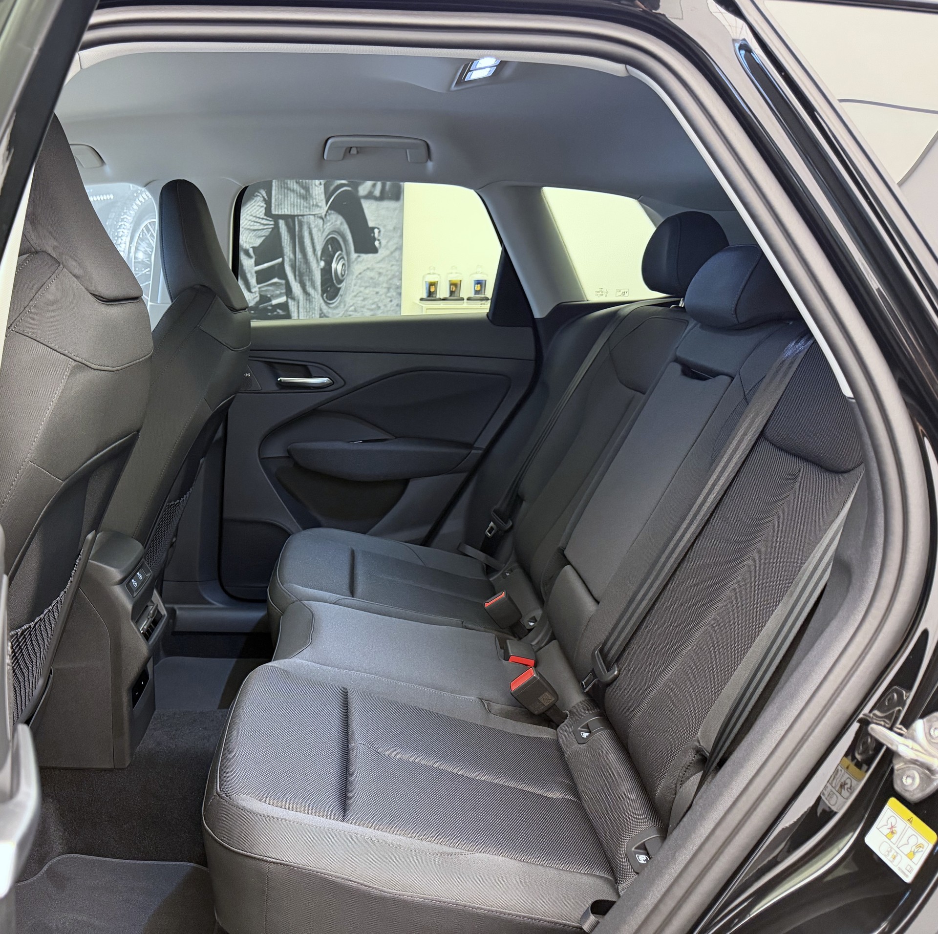 AUDI Q3 SUV 110 kW TFSI S tronic-image-20