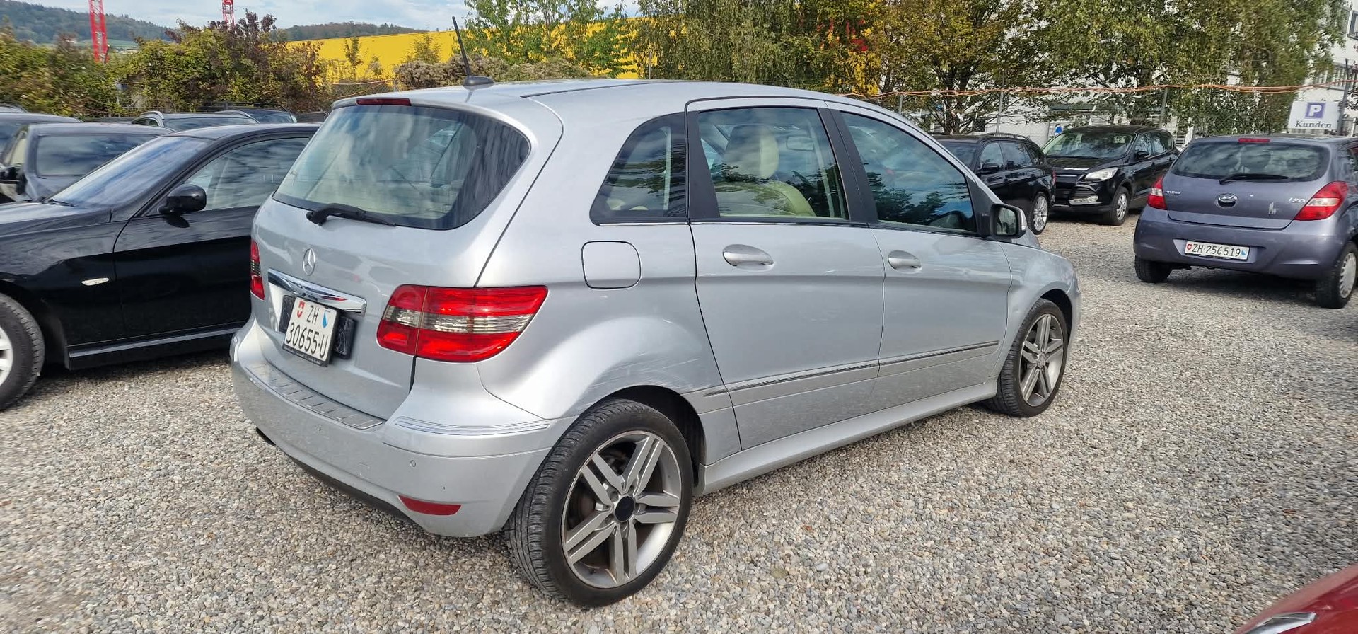 MERCEDES-BENZ B 200 CDI Autotronic-image-2
