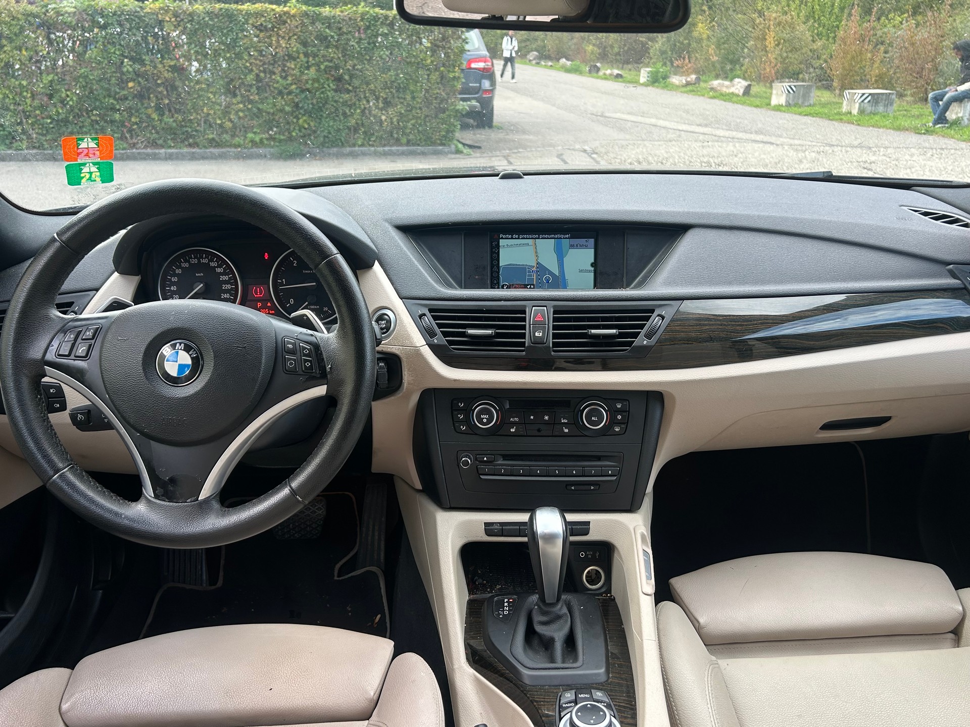 BMW X1 xDrive 23d Steptronic-image-6
