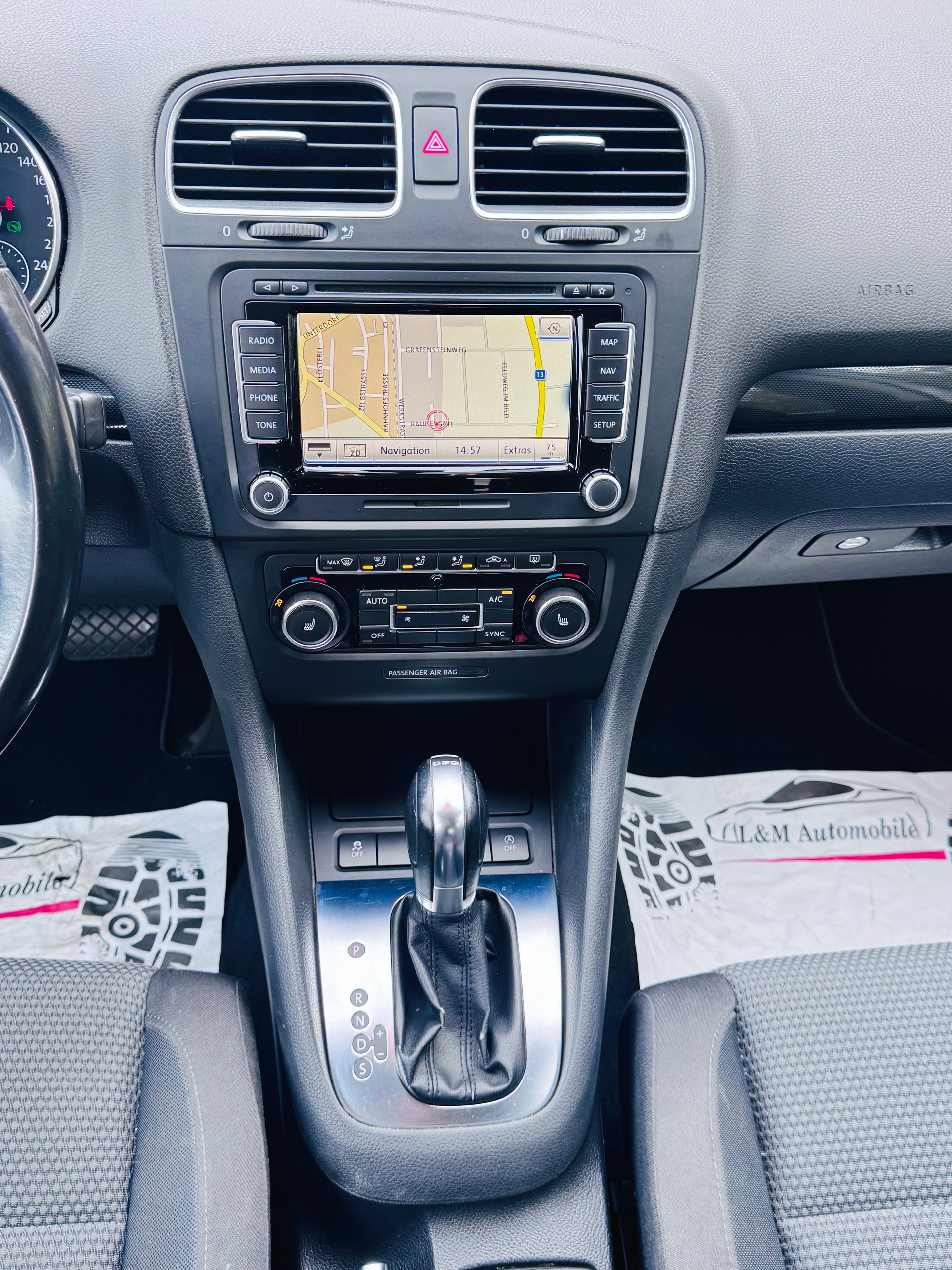 VW Golf 1.2 TSI BlueMotion Technology Team DSG-image-9