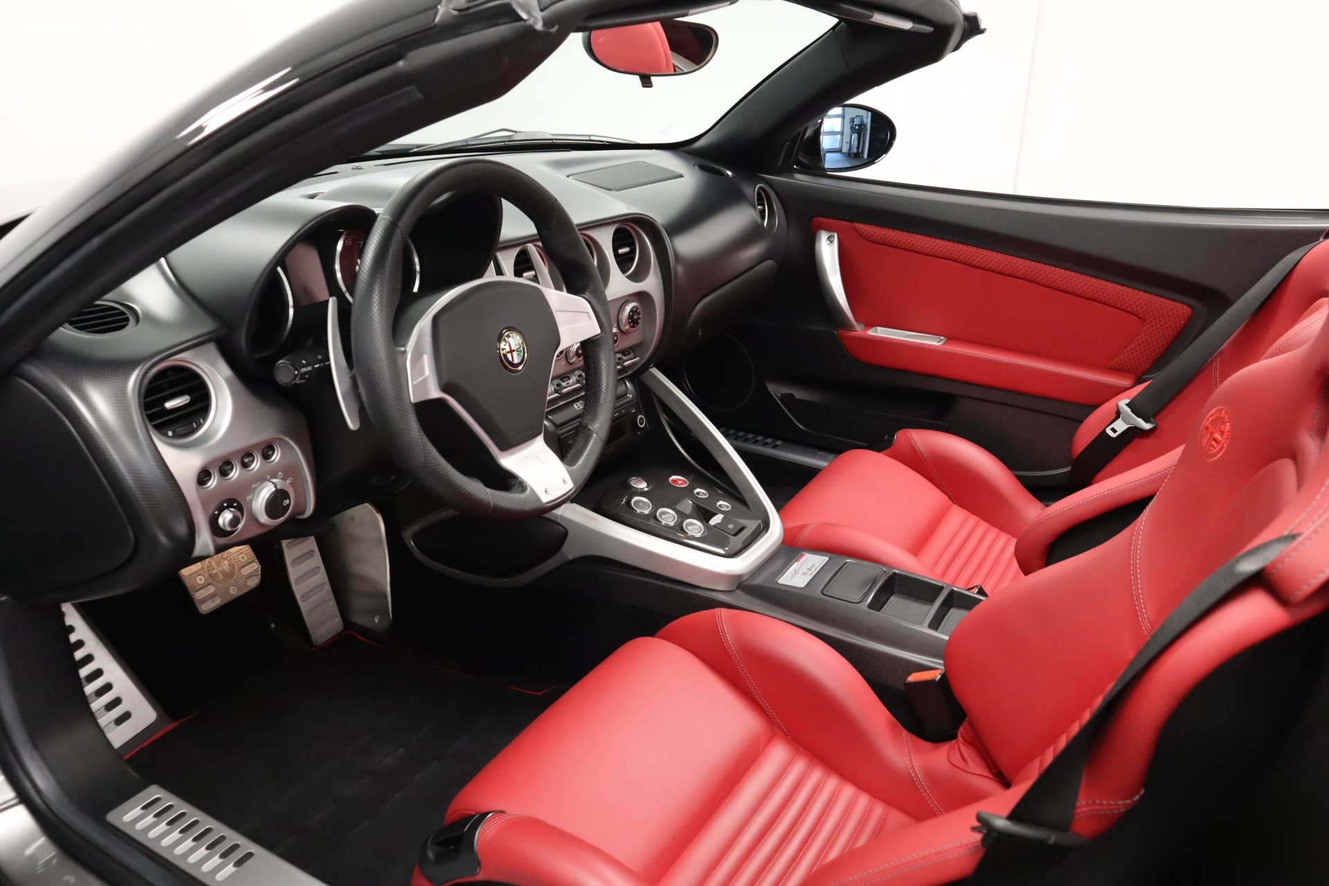 ALFA ROMEO 8C Spider-image-6