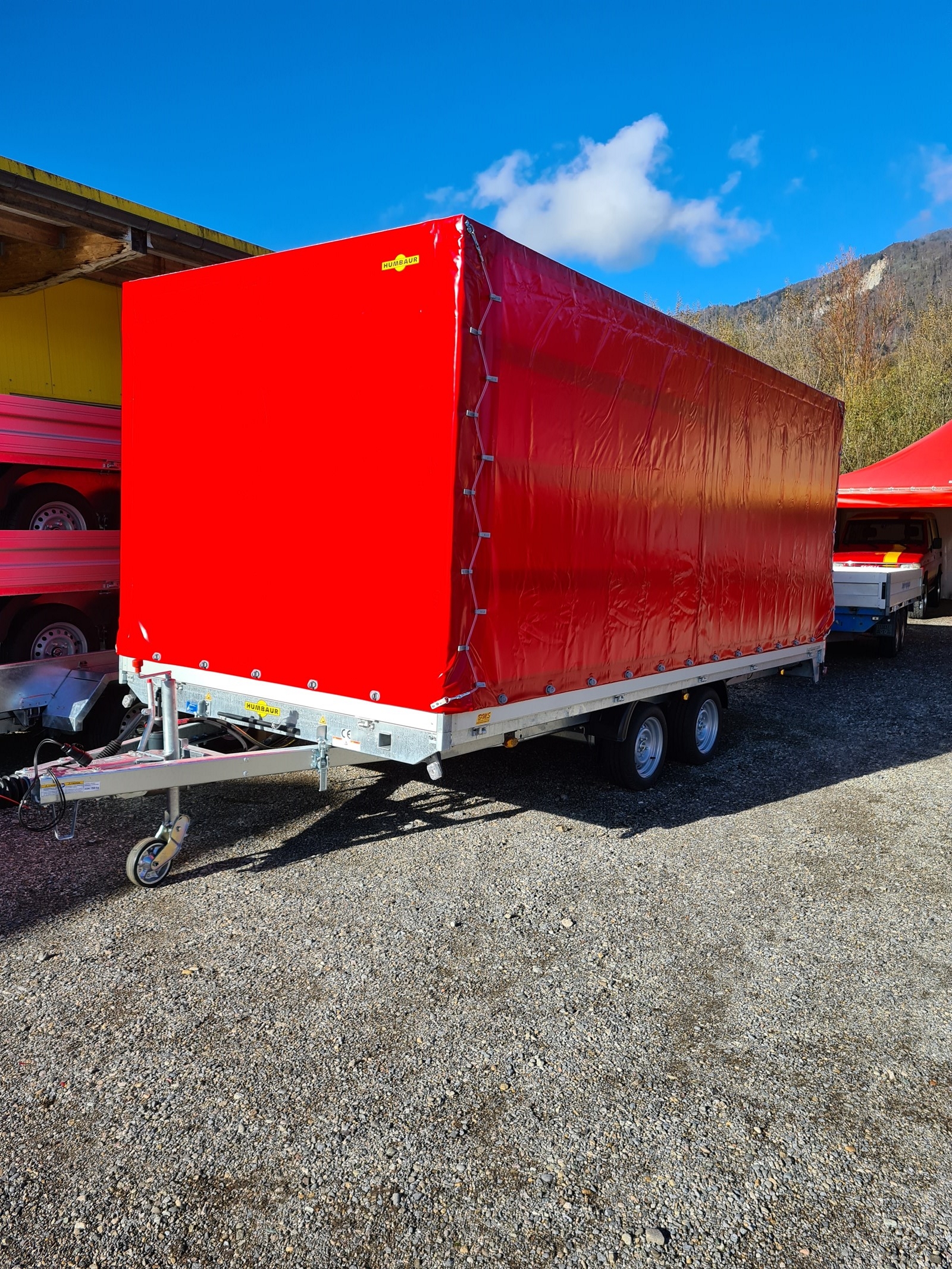 HUMBAUR DMS MTKA 355122 mit Plane rot-image-6