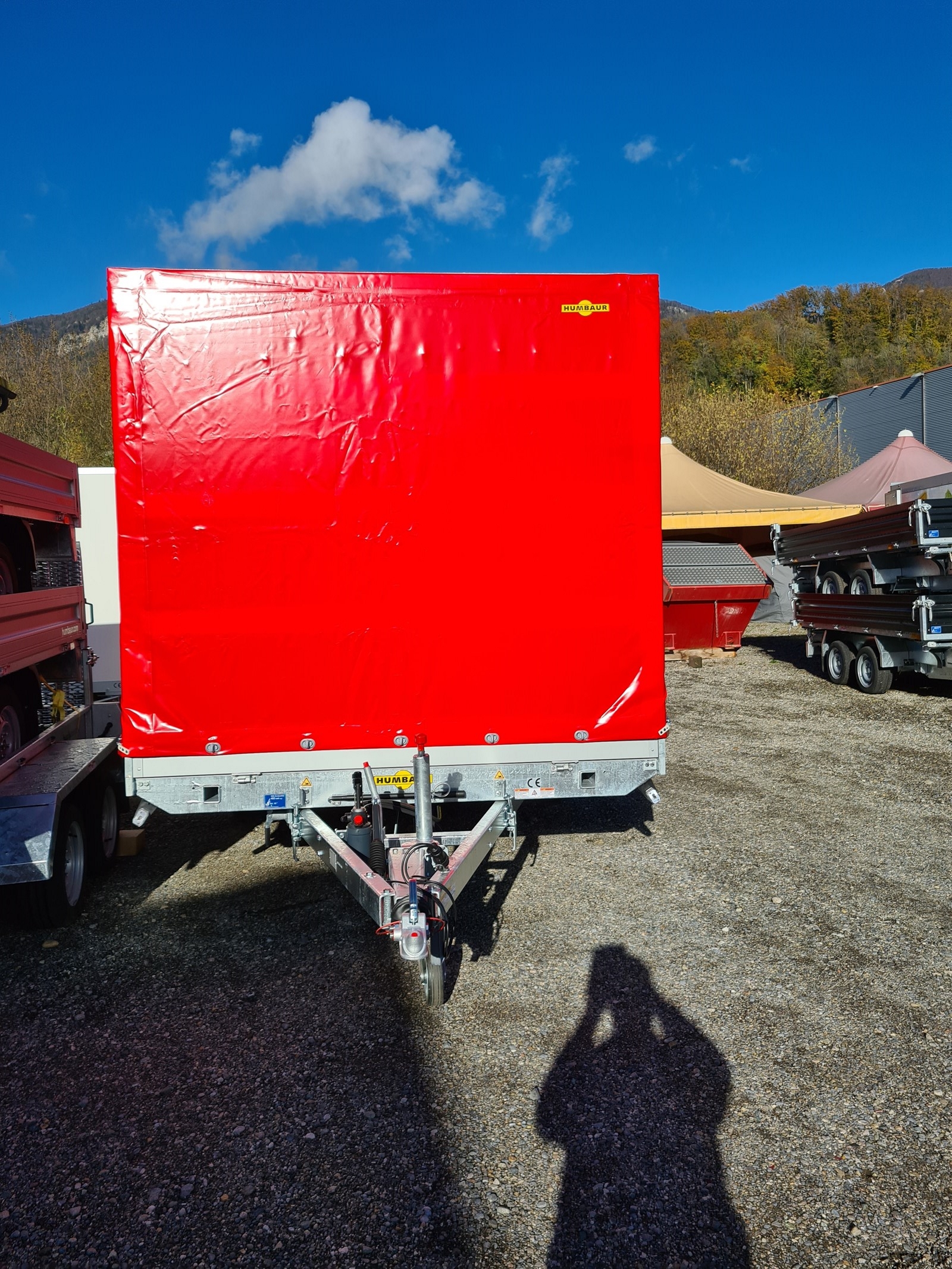 HUMBAUR DMS MTKA 355122 mit Plane rot-image-1