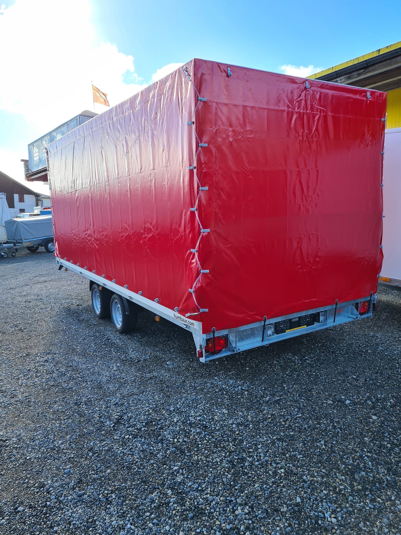 HUMBAUR DMS MTKA 355122 mit Plane rot-image-8
