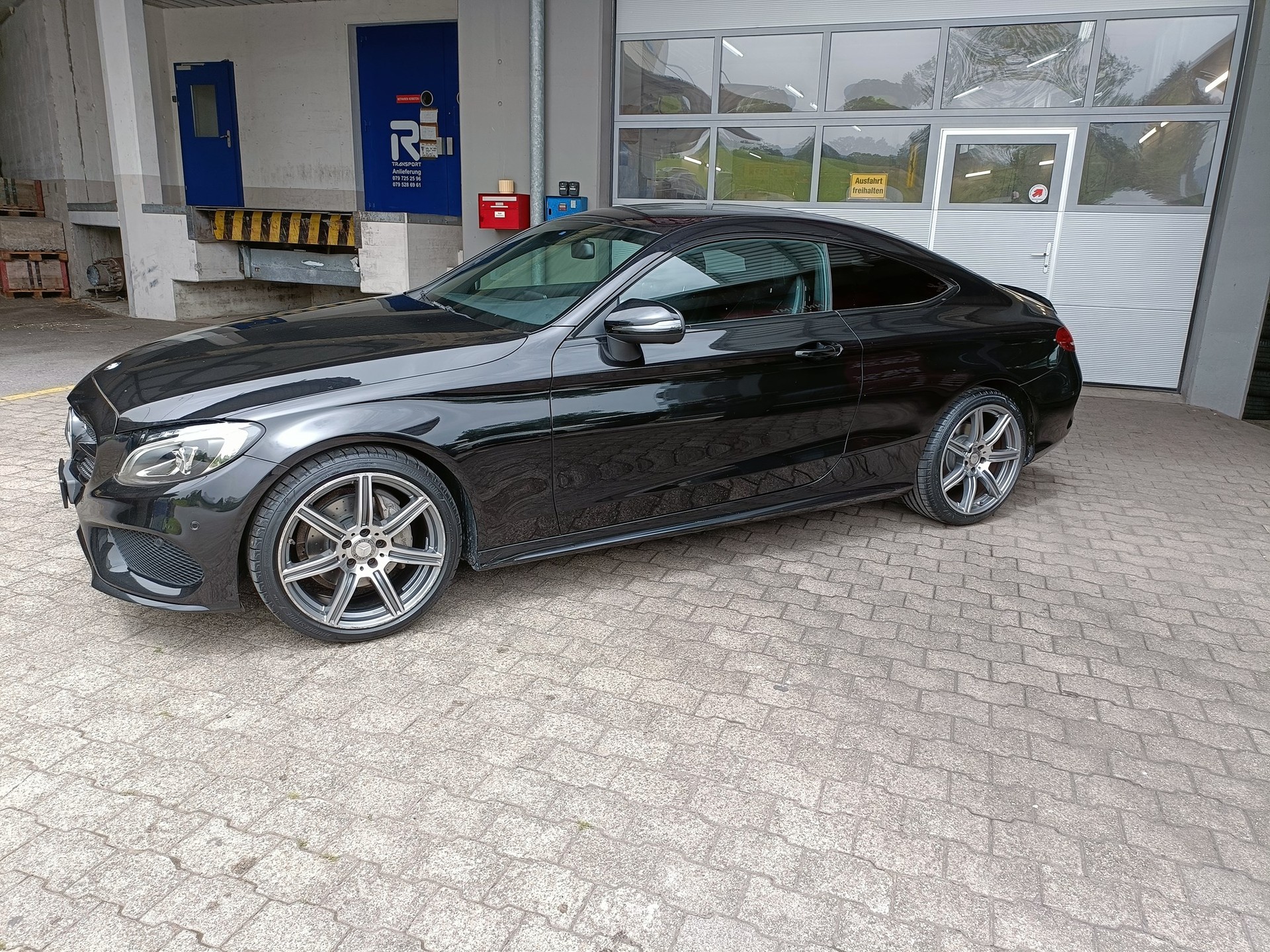 MERCEDES-BENZ C 200 AMG Line Coupé 7G-Tronic-image-4