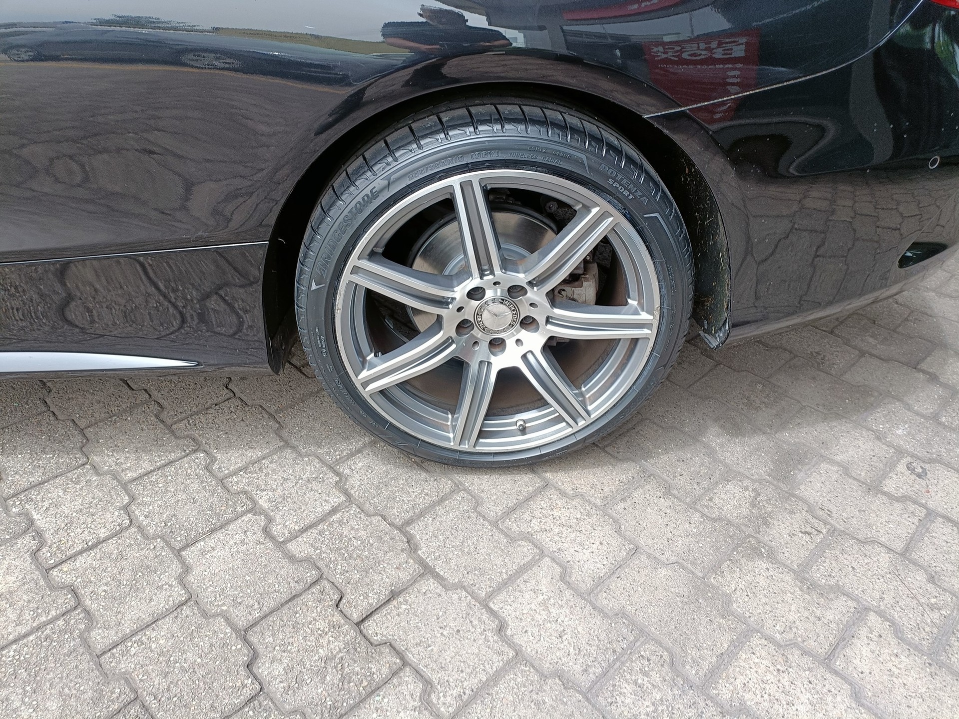 MERCEDES-BENZ C 200 AMG Line Coupé 7G-Tronic-image-8