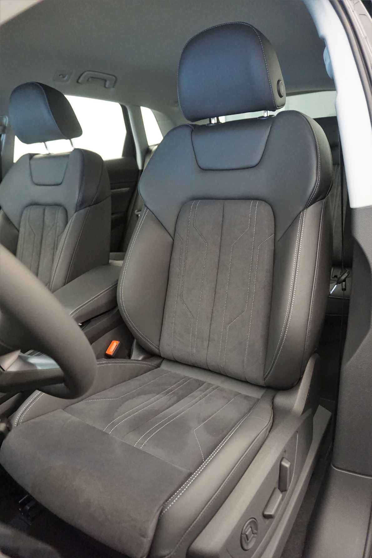 AUDI Q8 55 e-tron advanced quattro-image-4