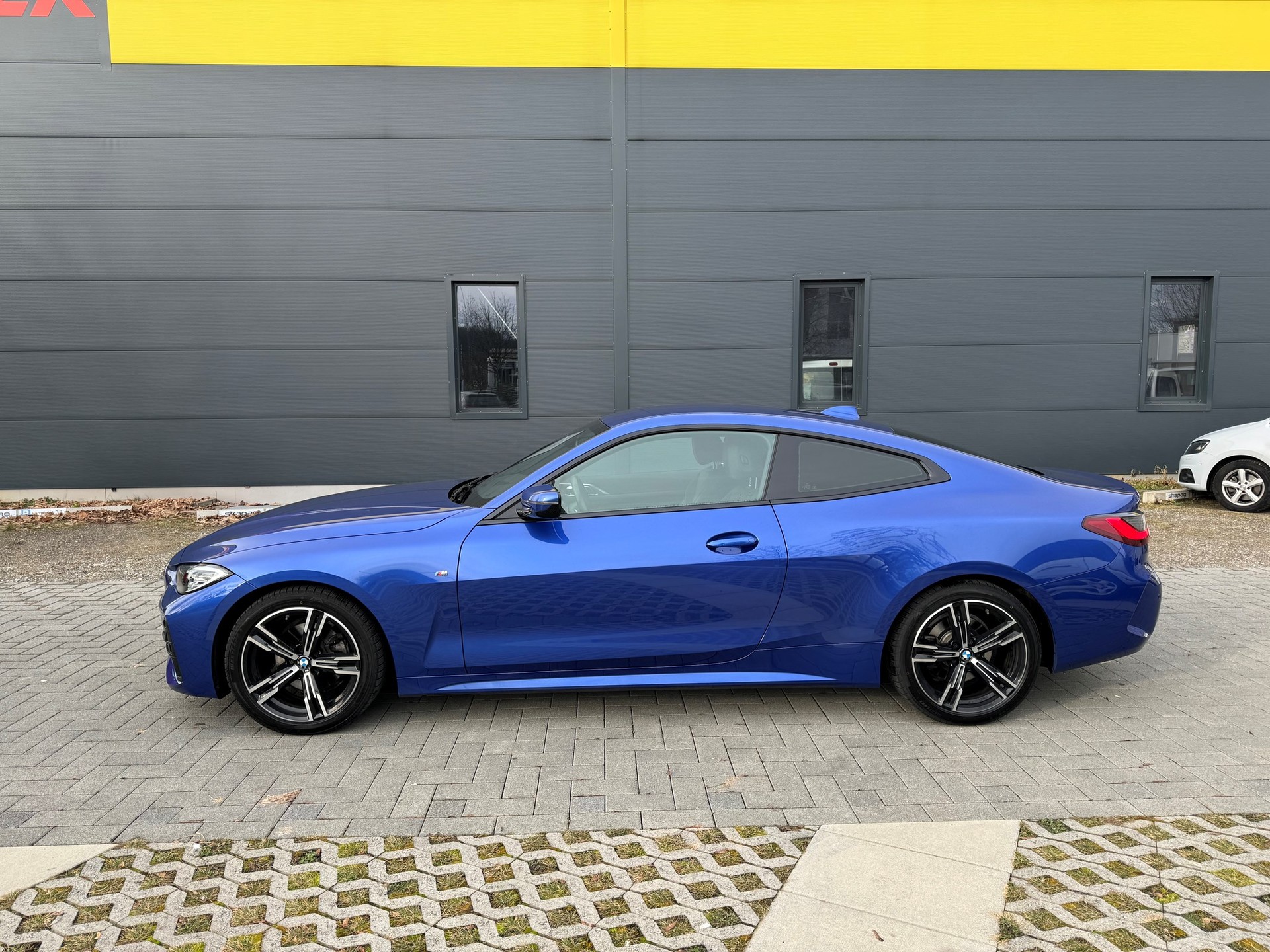 BMW 420d 48V Coupé M Sport Steptronic-image-8