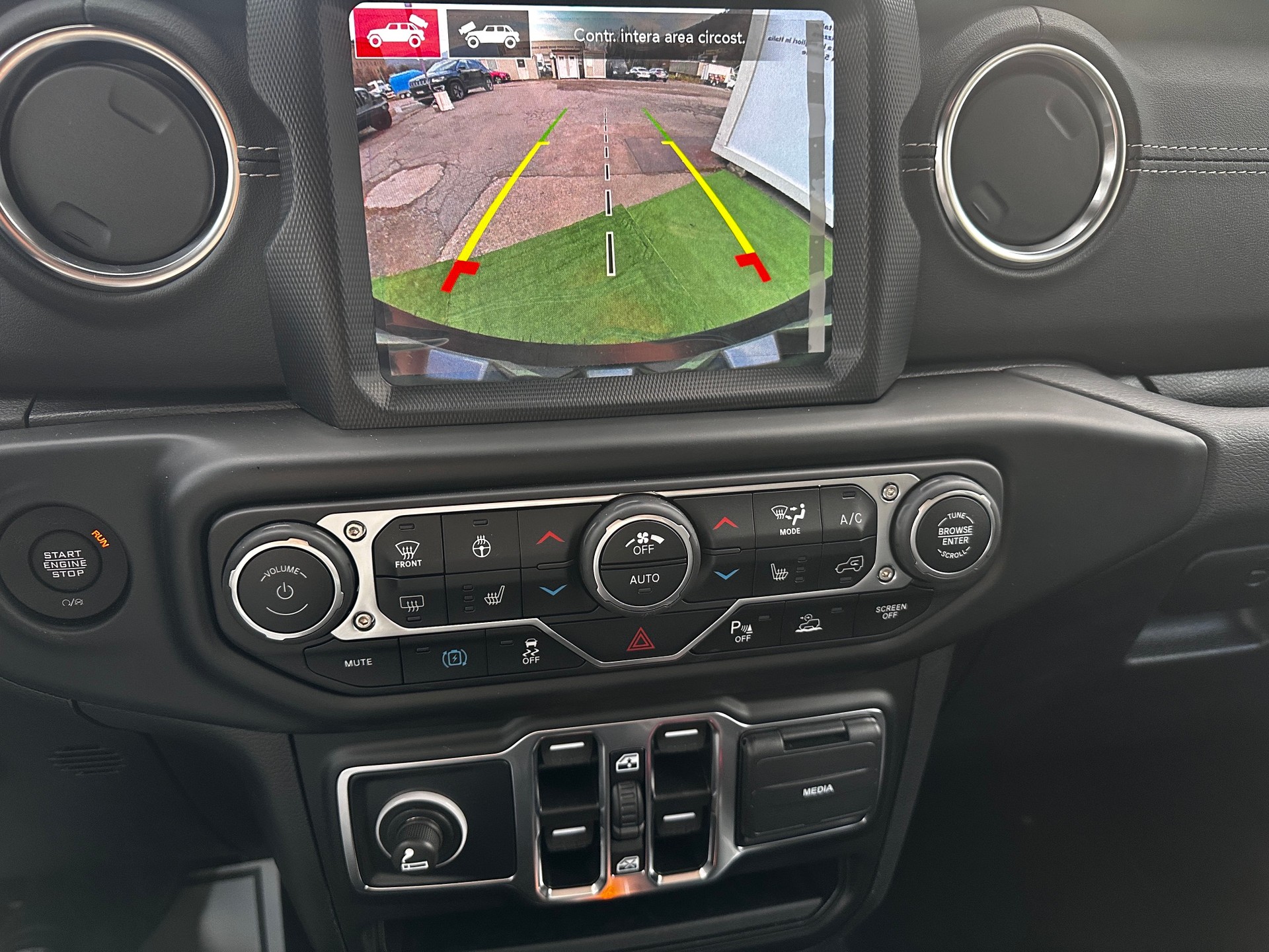 JEEP Wrangler 2.0 PHEV Unlimited Sahara DT Automatic-image-12