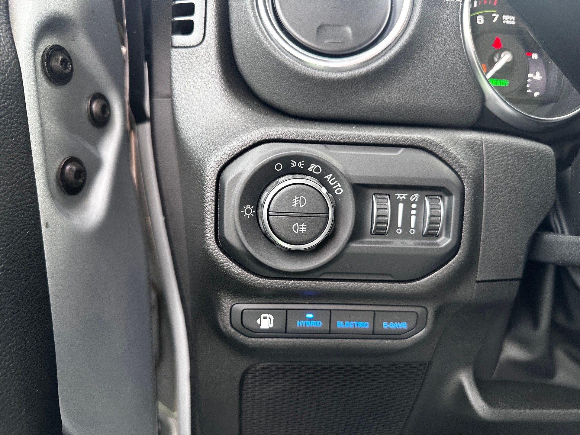 JEEP Wrangler 2.0 PHEV Unlimited Sahara DT Automatic-image-13