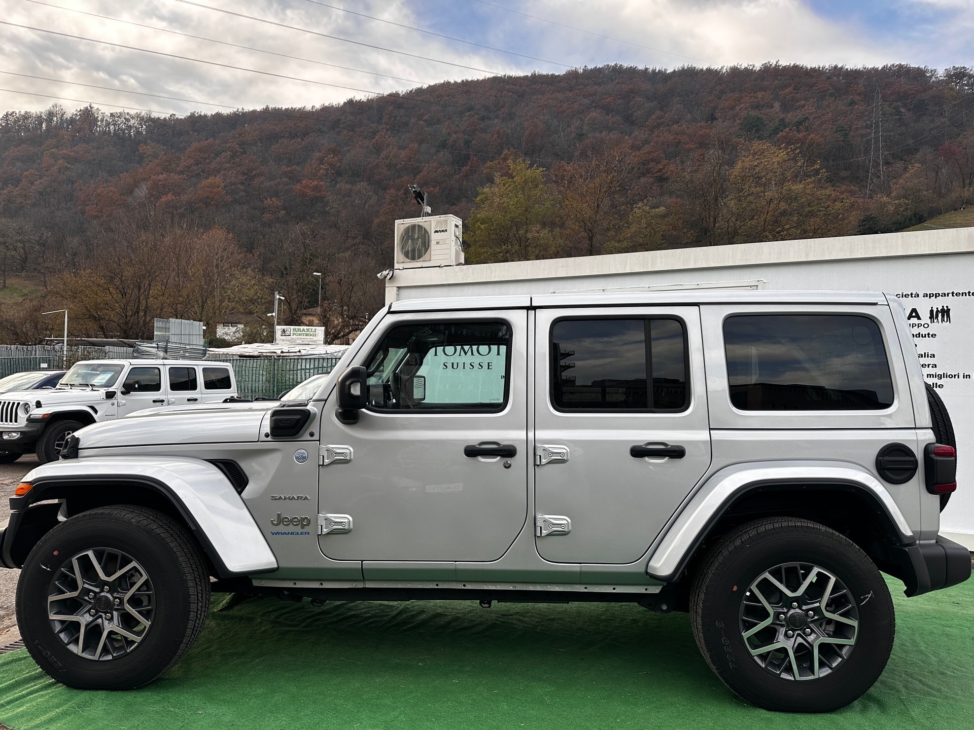 JEEP Wrangler 2.0 PHEV Unlimited Sahara DT Automatic-image-1