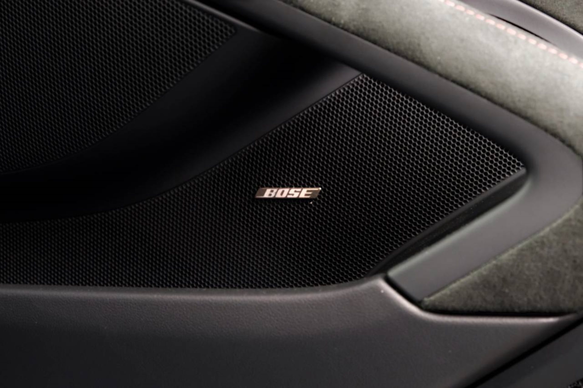 PORSCHE 718 Spyder RS-image-13