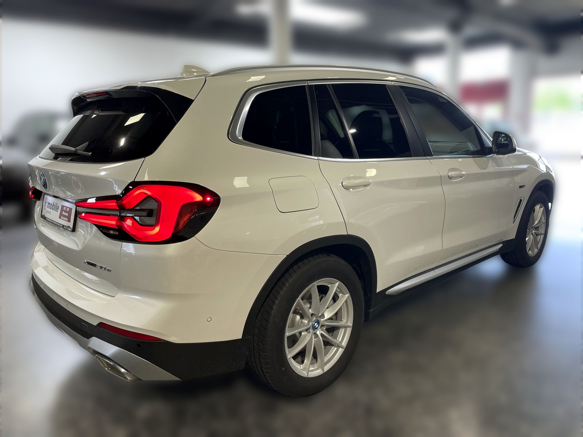BMW X3 xDrive 30e-image-3