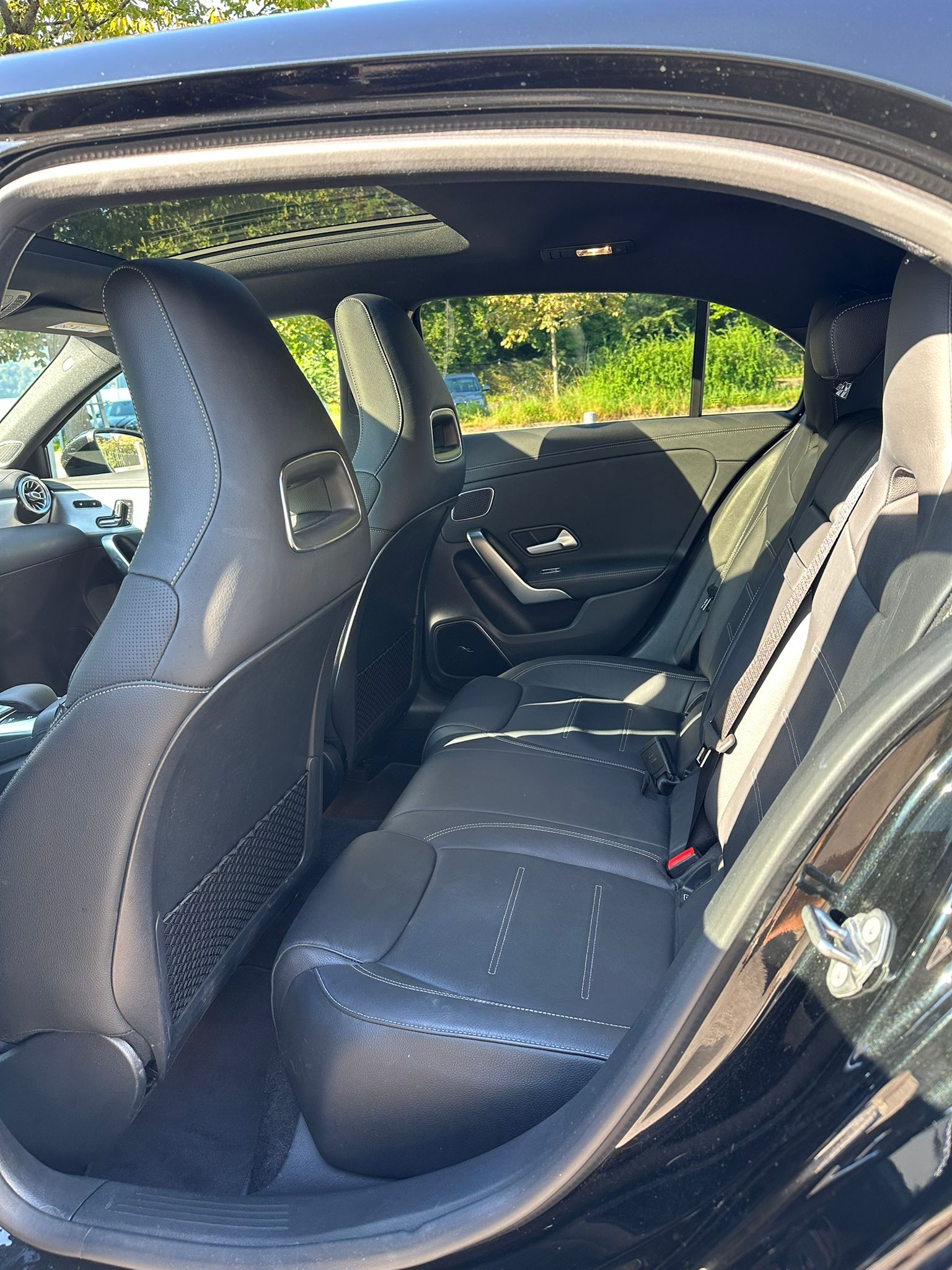 MERCEDES-BENZ A 45 S AMG 4Matic+ Speedshift-image-3