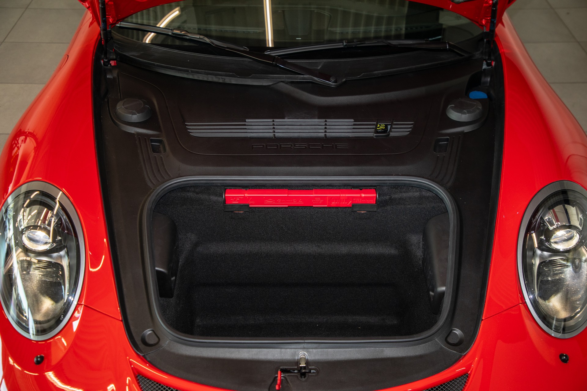 PORSCHE 911 GT3 Touring-image-6