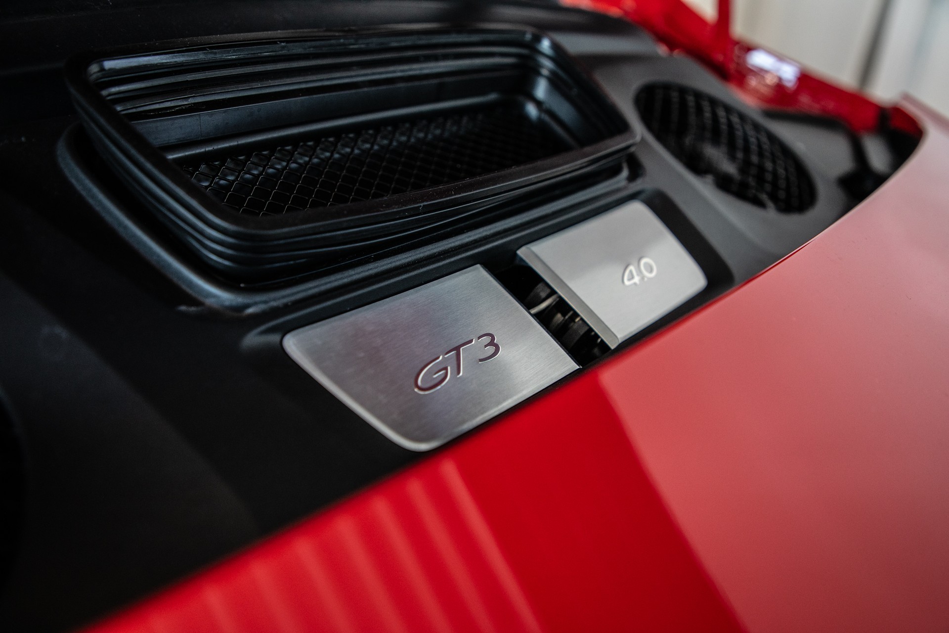 PORSCHE 911 GT3 Touring-image-13