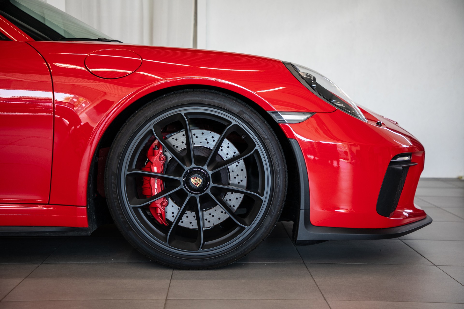 PORSCHE 911 GT3 Touring-image-5